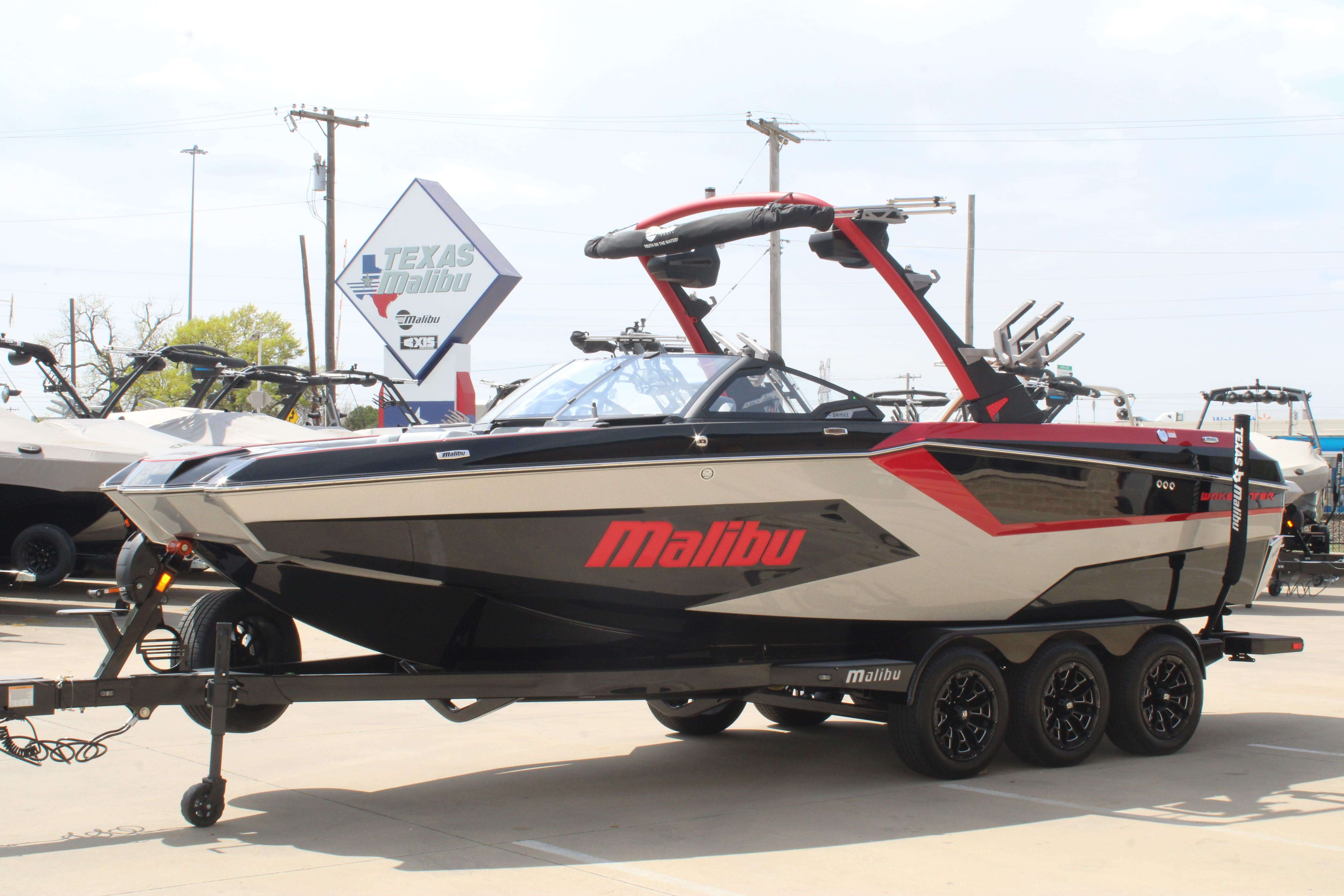 2025 Malibu Boats Wakesetter 24 MXZ-4