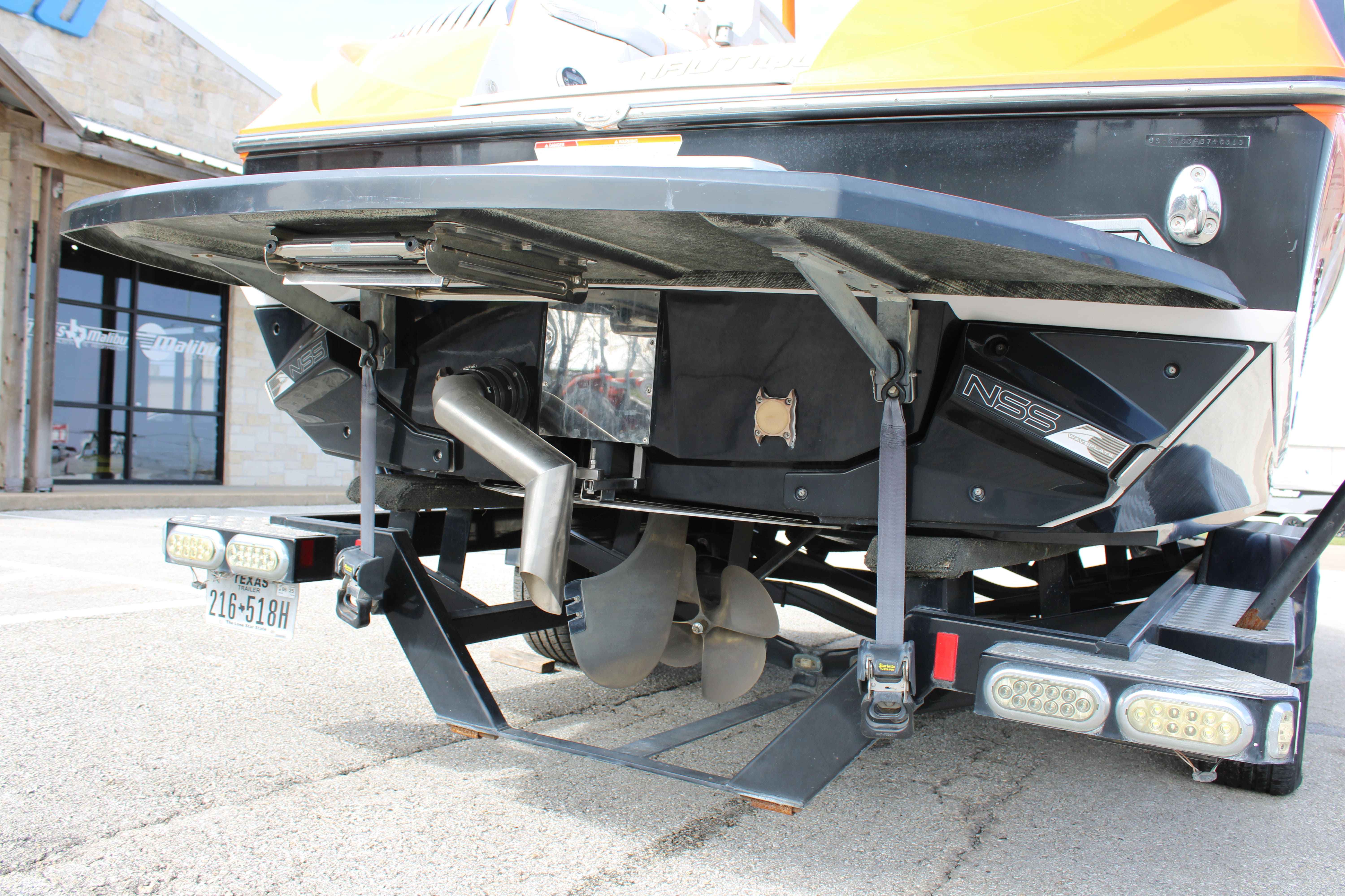 2013 Nautique G23-9