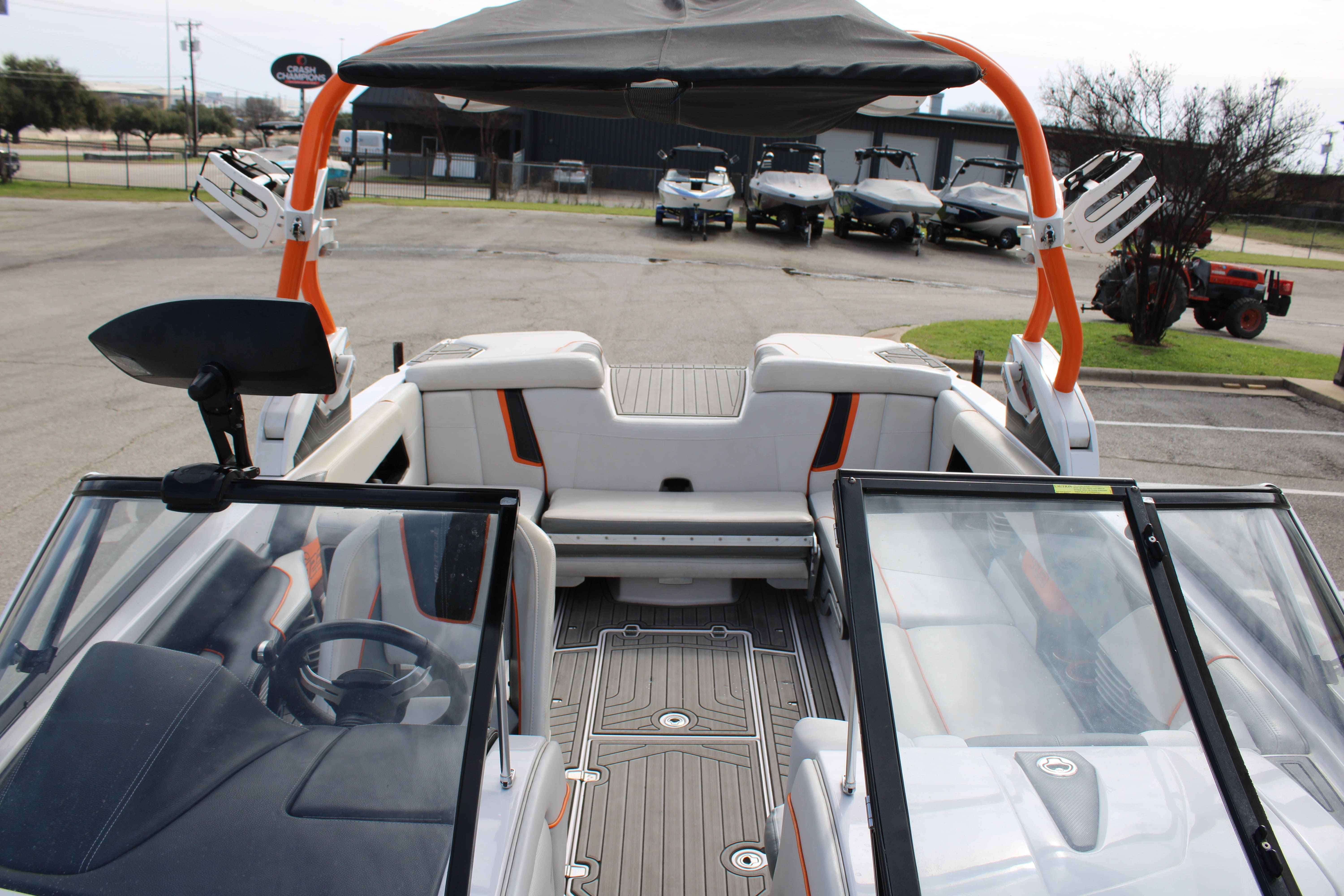 2013 Nautique G23-17