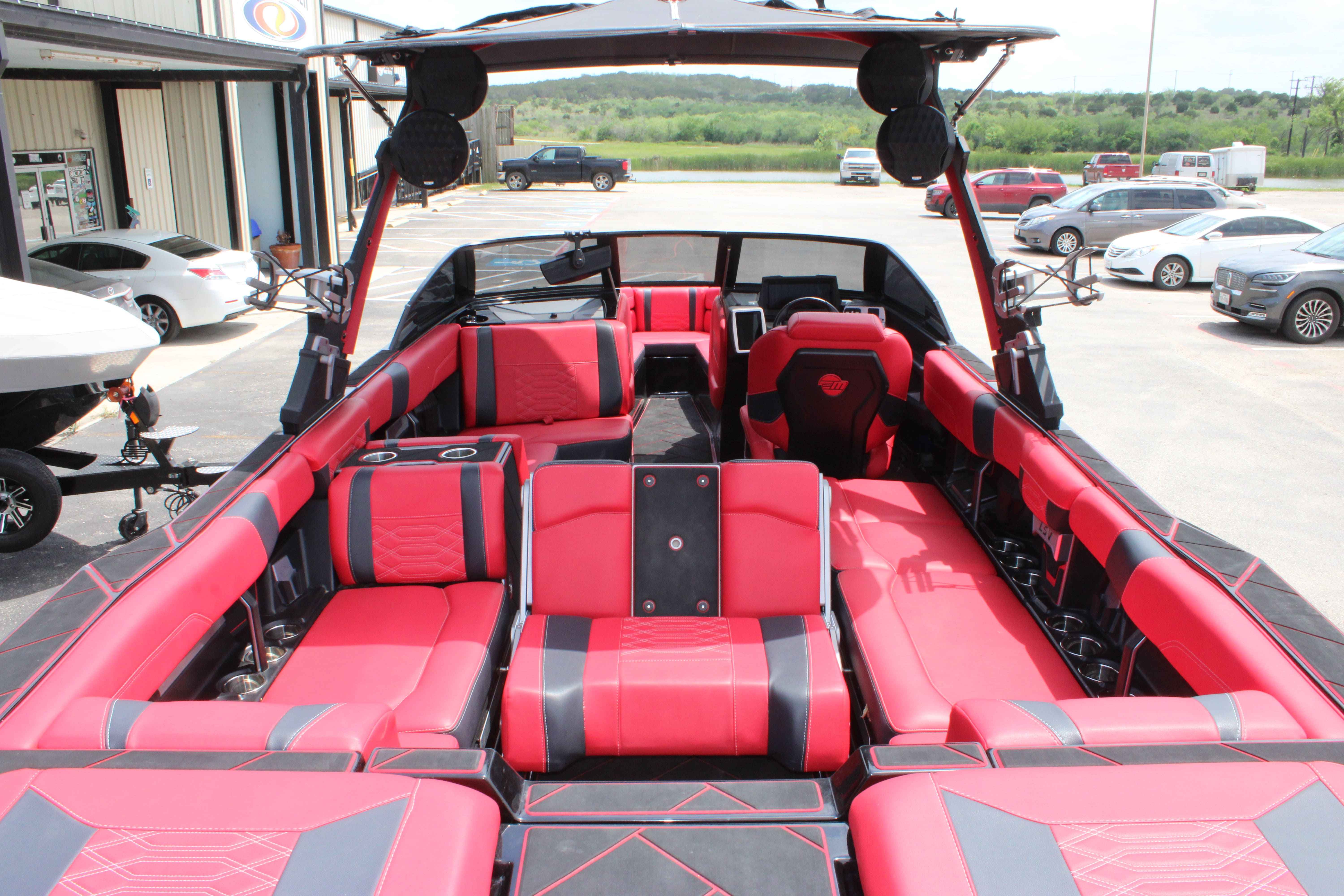 2023 Malibu Boats Wakesetter 26 LSV-12