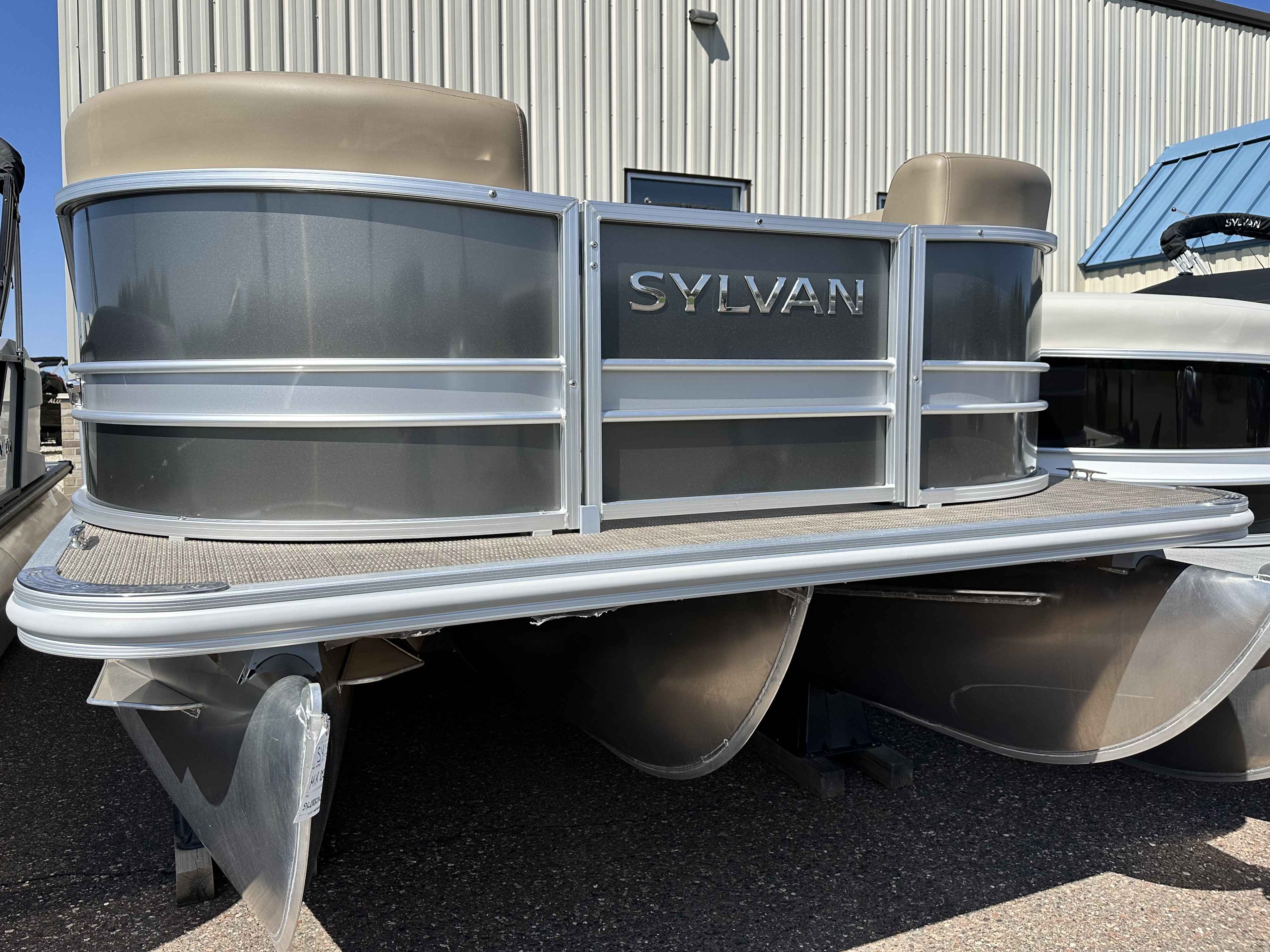 2025 Sylvan MIR 8522 CRS/TT