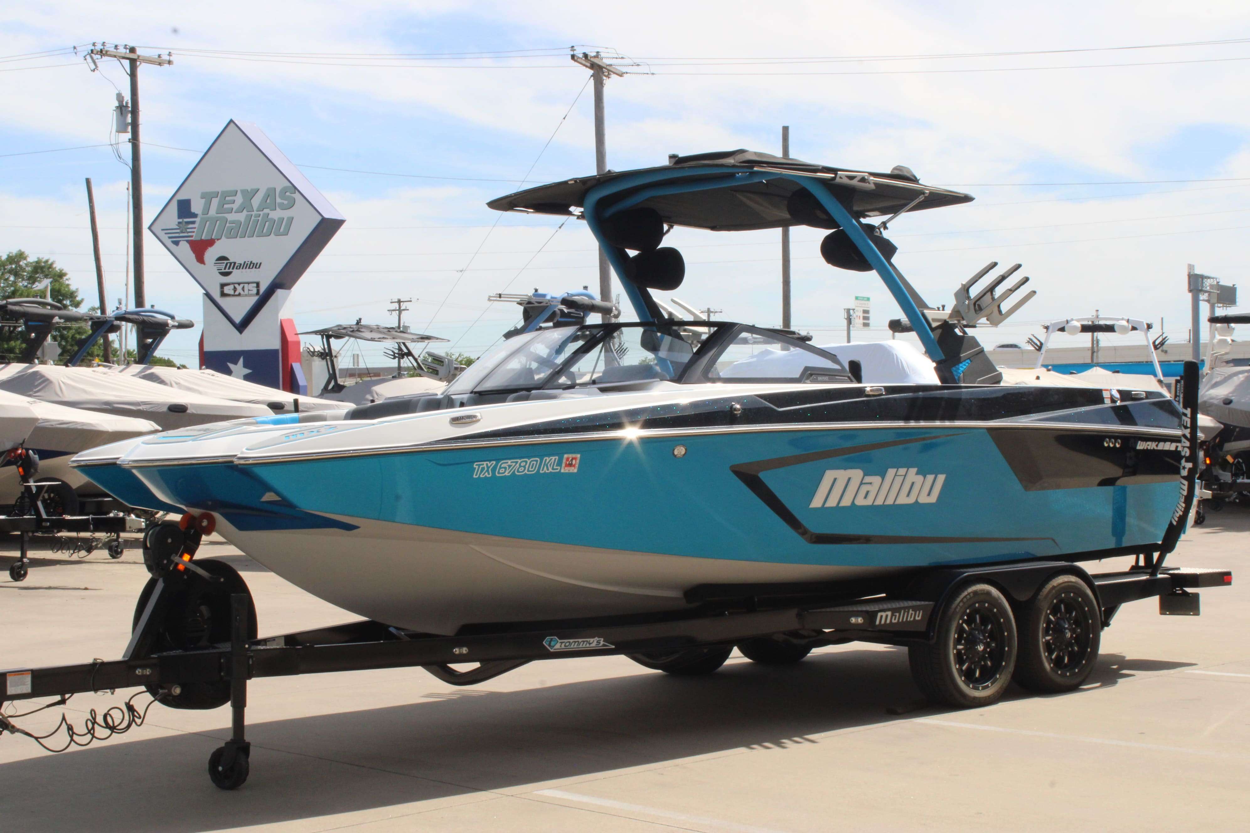 2022 Malibu Boats Wakesetter 24 MXZ-4