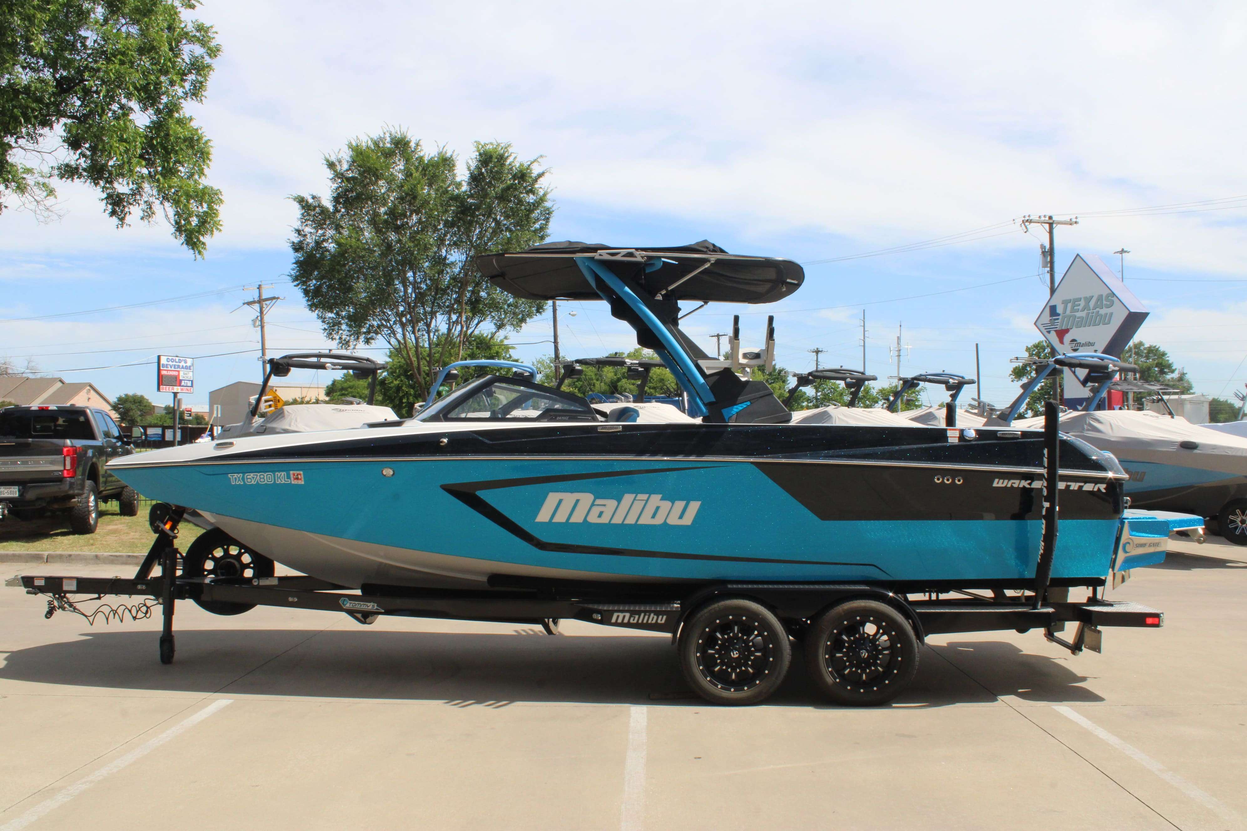 2022 Malibu Boats Wakesetter 24 MXZ-5