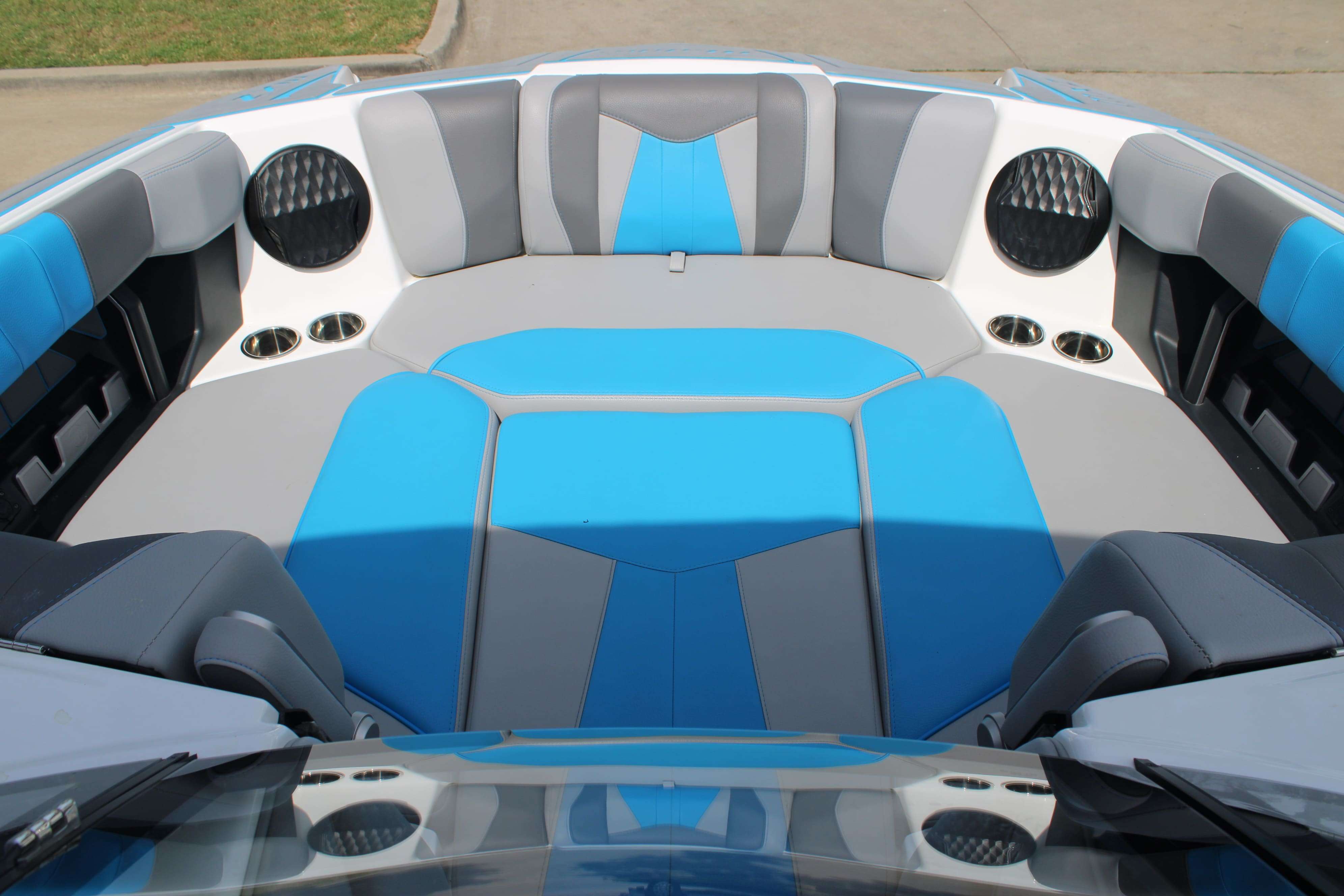 2022 Malibu Boats Wakesetter 24 MXZ-18