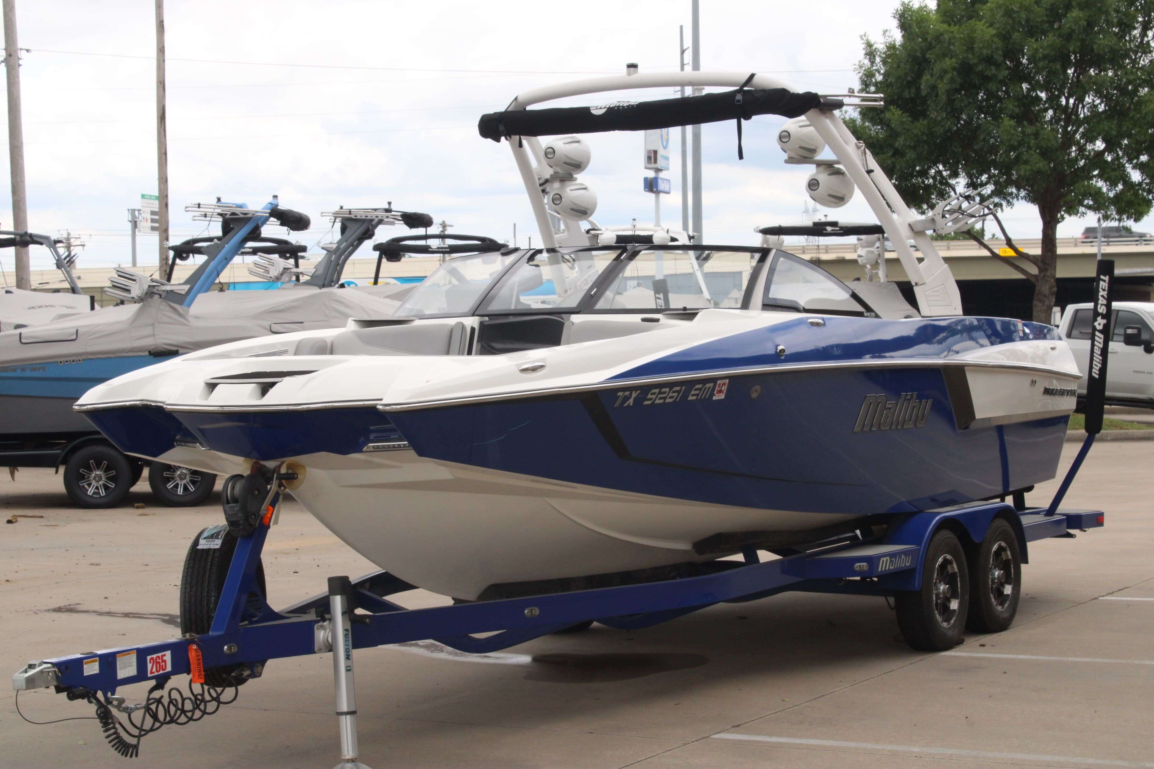 2018 Malibu Boats Wakesetter 24 MXZ-5