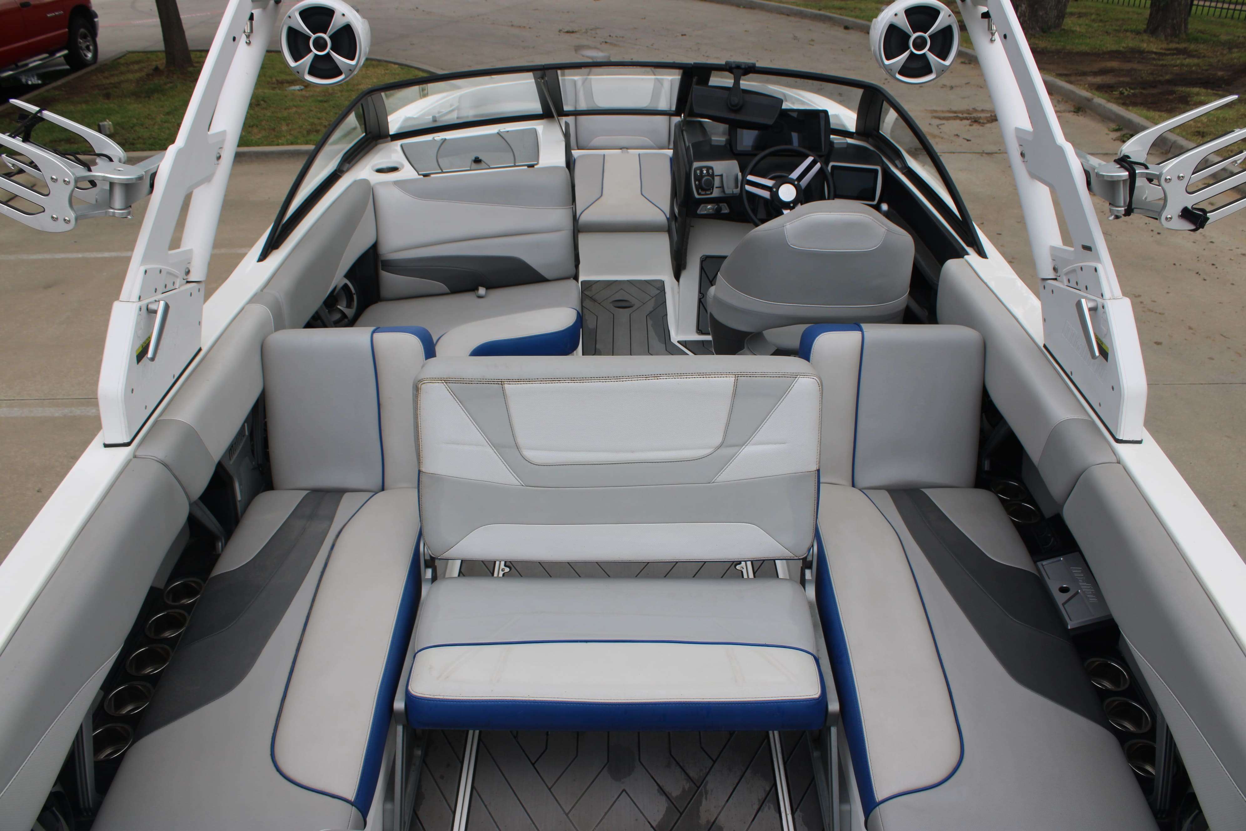 2018 Malibu Boats Wakesetter 24 MXZ-15