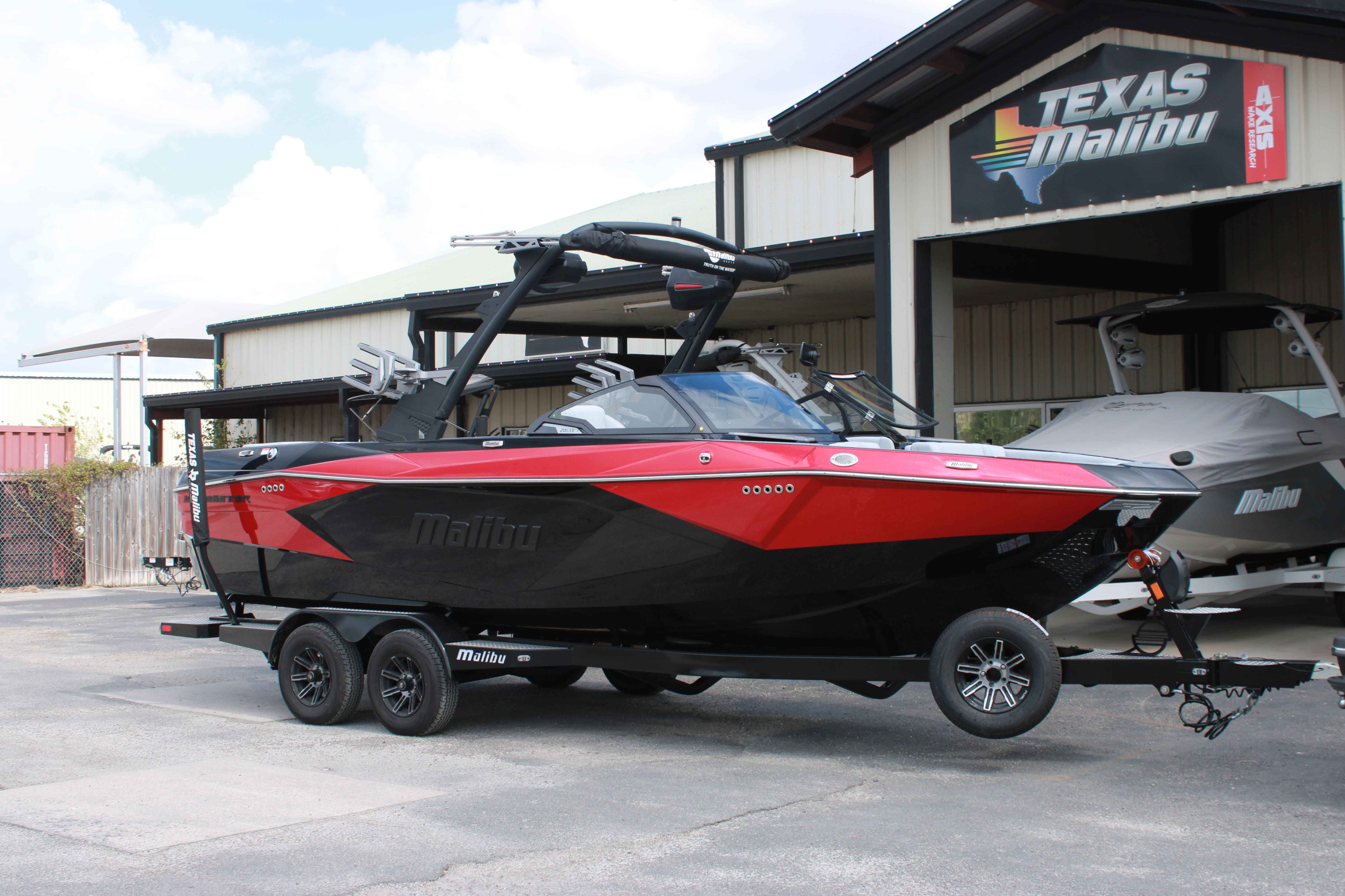 2025 Malibu Boats Wakesetter 23 LSV-2