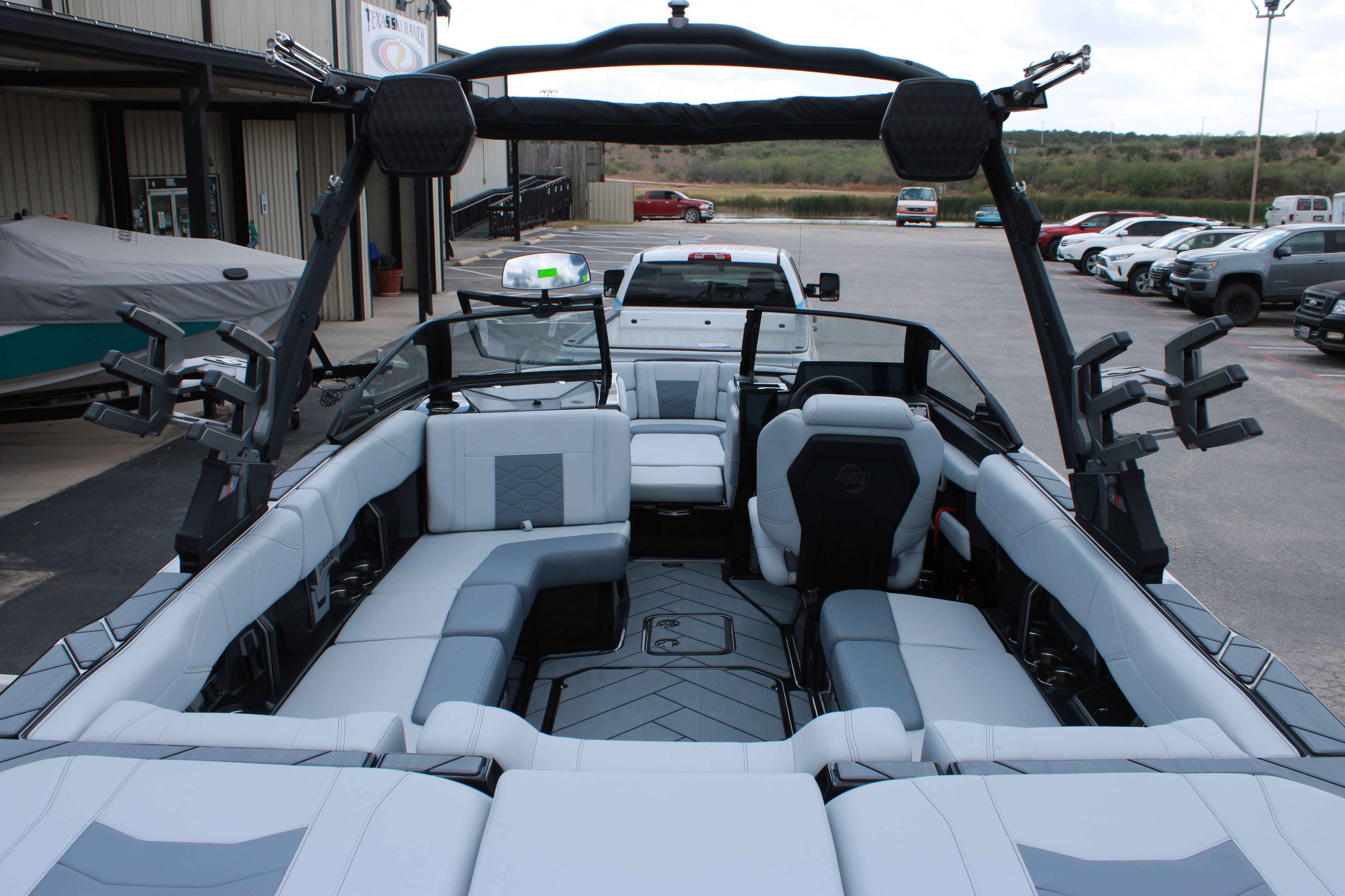 2025 Malibu Boats Wakesetter 23 LSV-8
