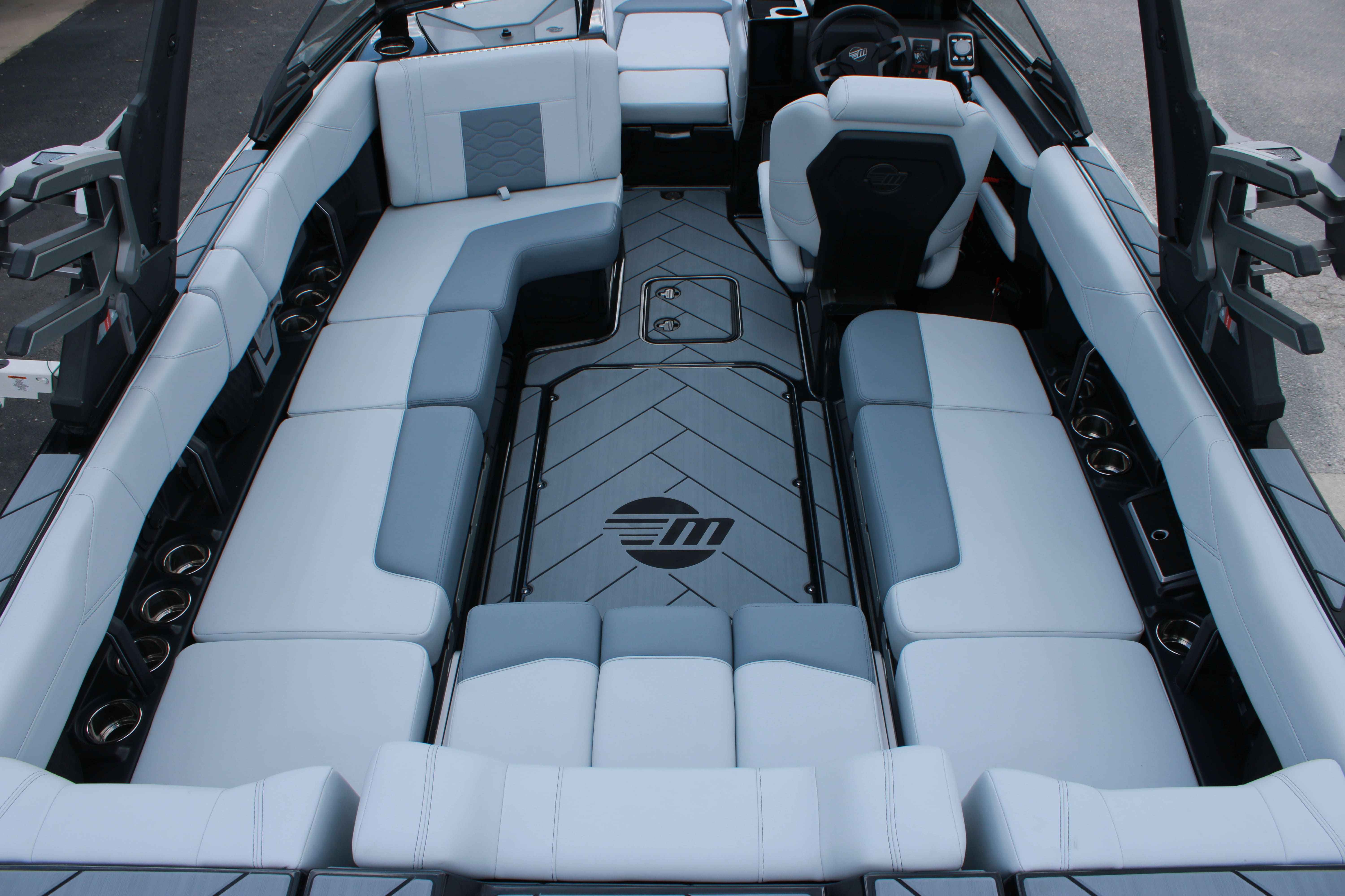 2025 Malibu Boats Wakesetter 23 LSV-11