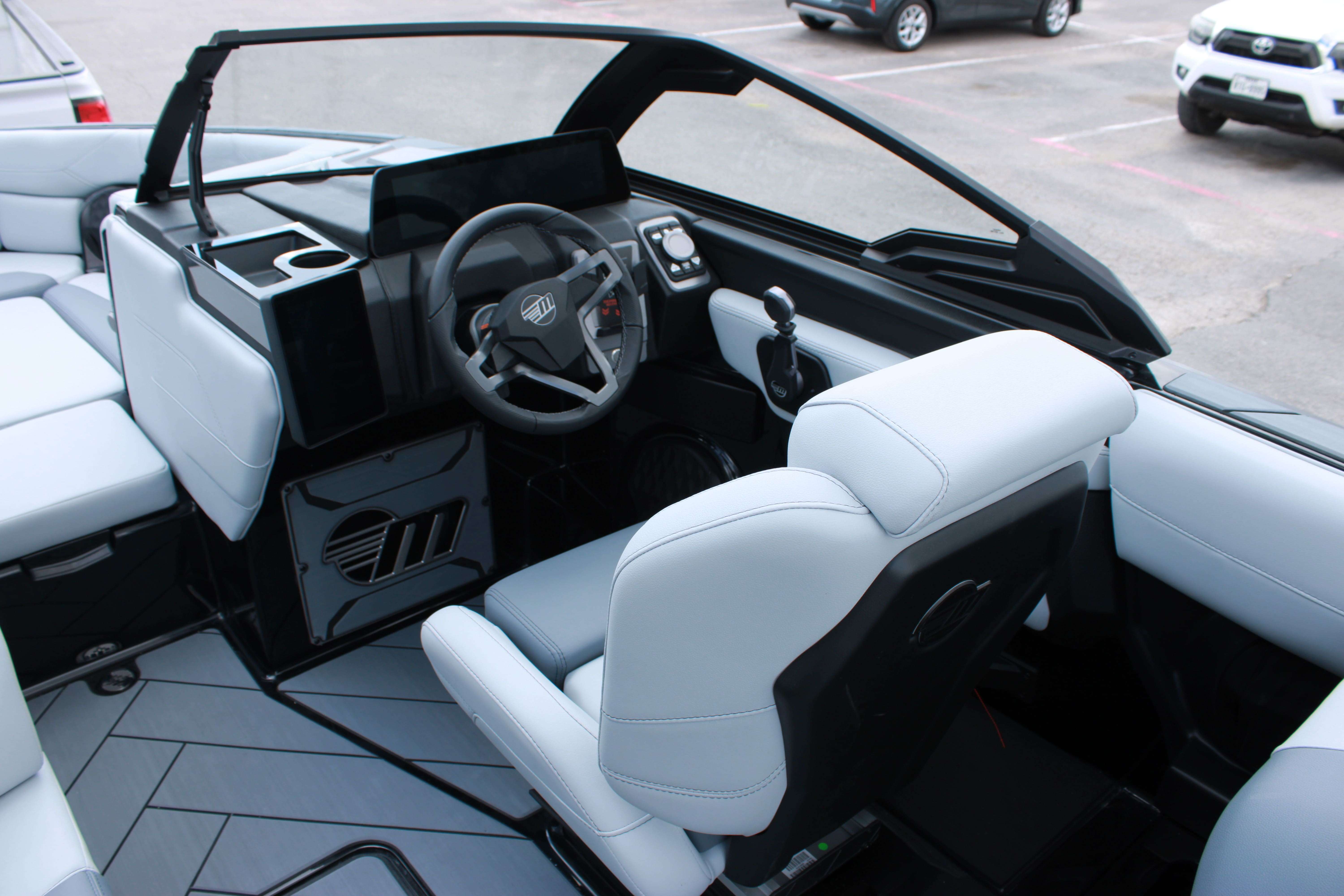 2025 Malibu Boats Wakesetter 23 LSV-12