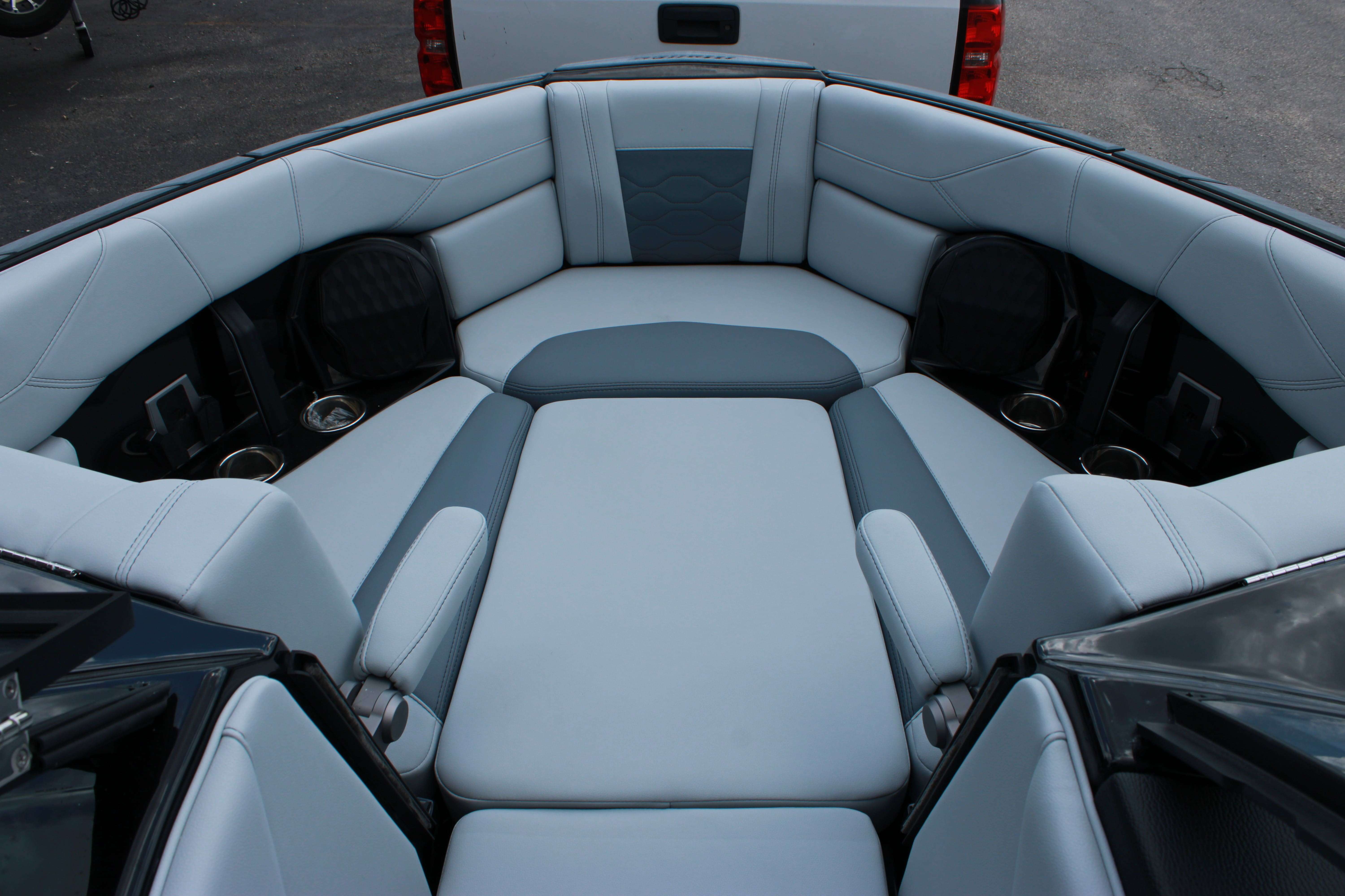 2025 Malibu Boats Wakesetter 23 LSV-14