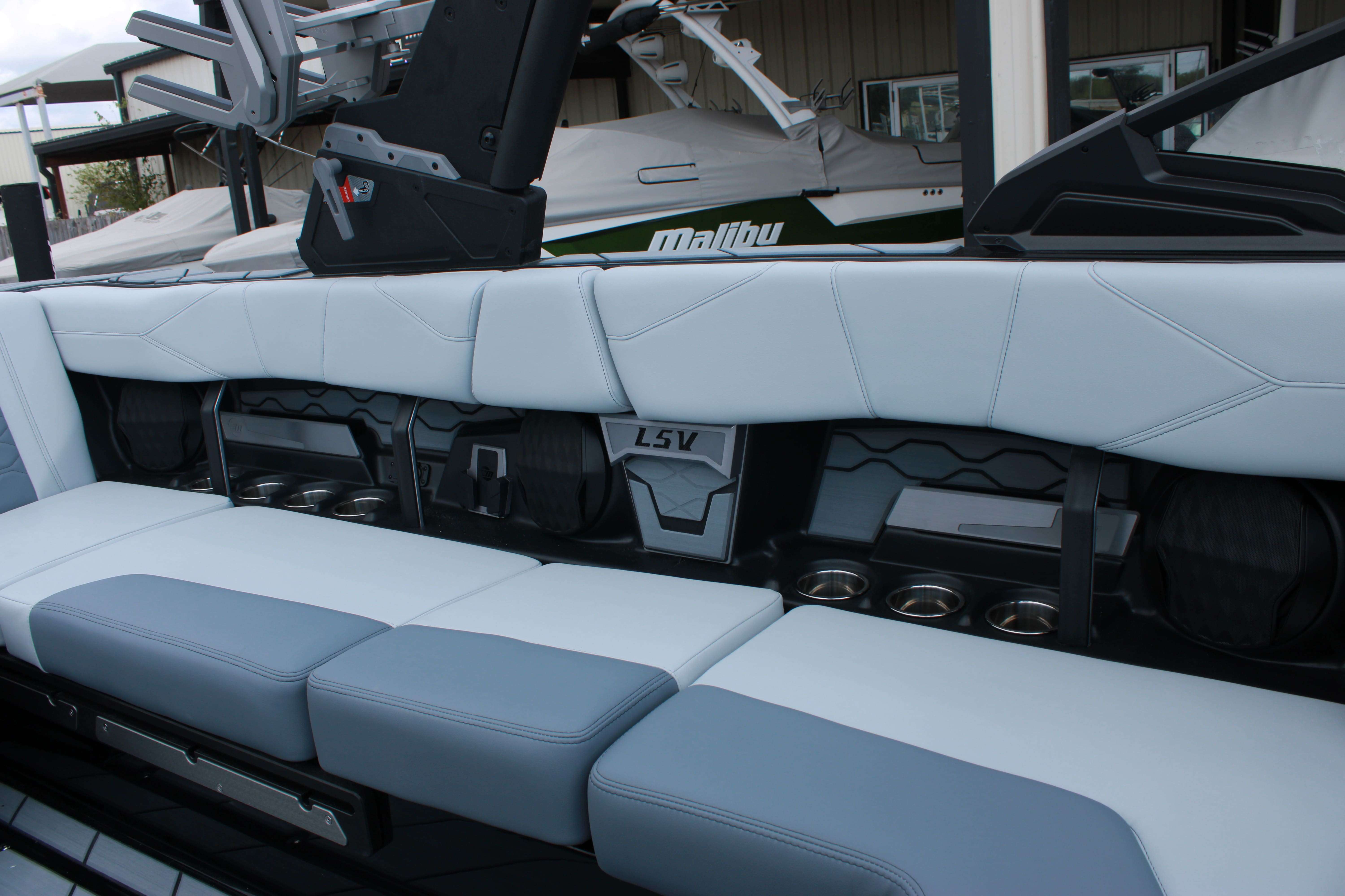 2025 Malibu Boats Wakesetter 23 LSV-15