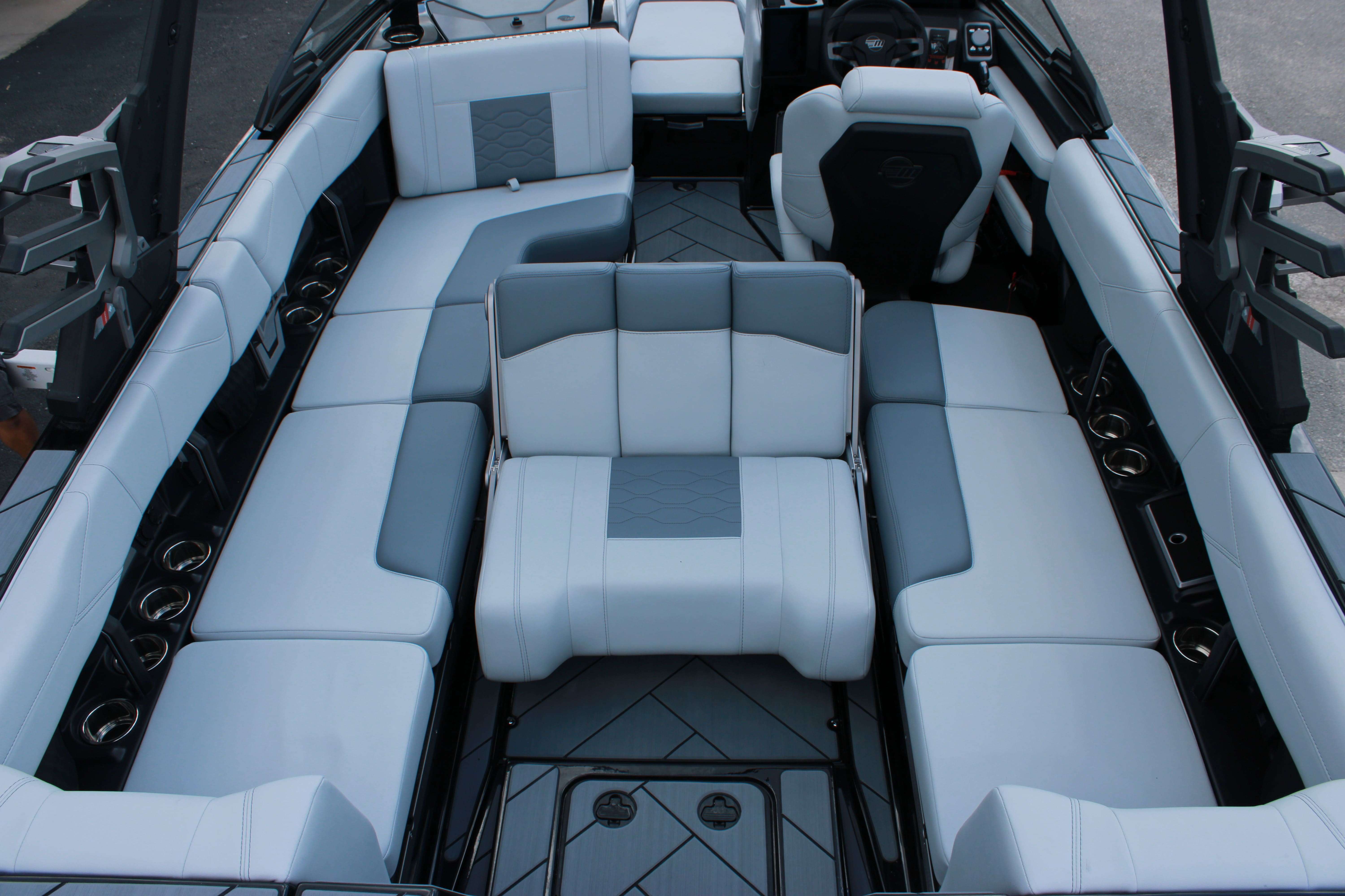 2025 Malibu Boats Wakesetter 23 LSV-19
