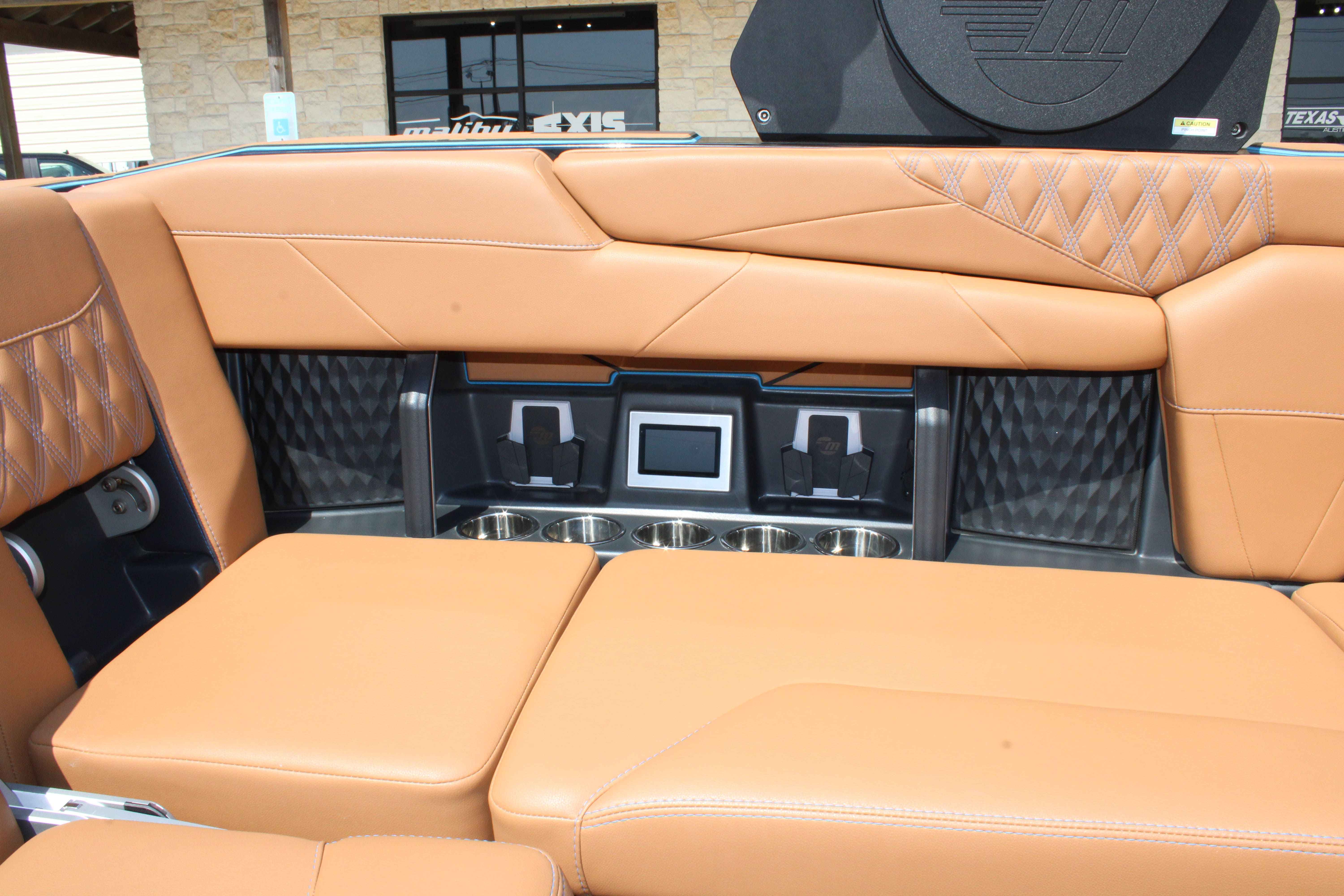 2025 Malibu Boats M242-18
