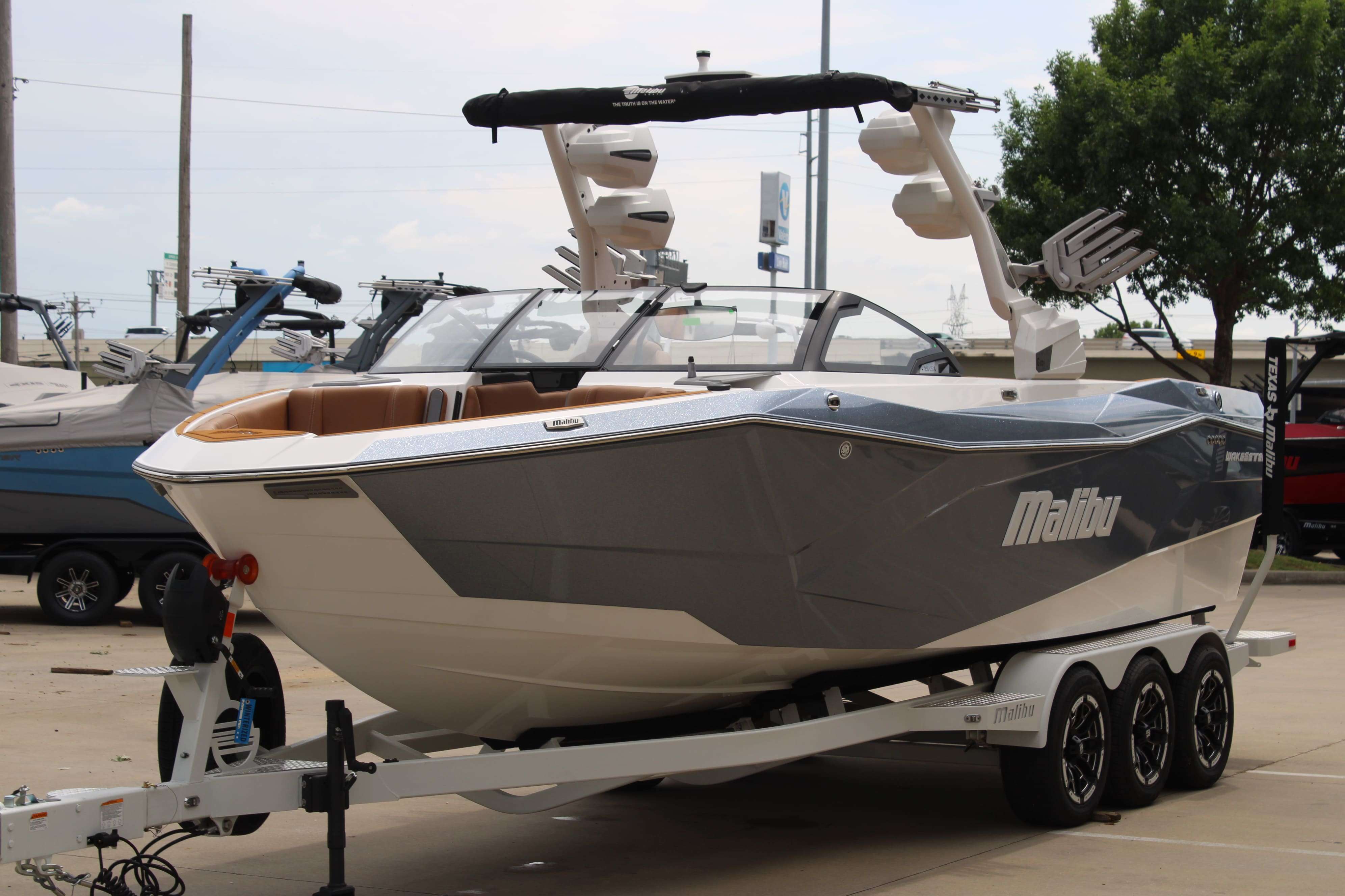 2025 Malibu Boats Wakesetter 26 LSV-4