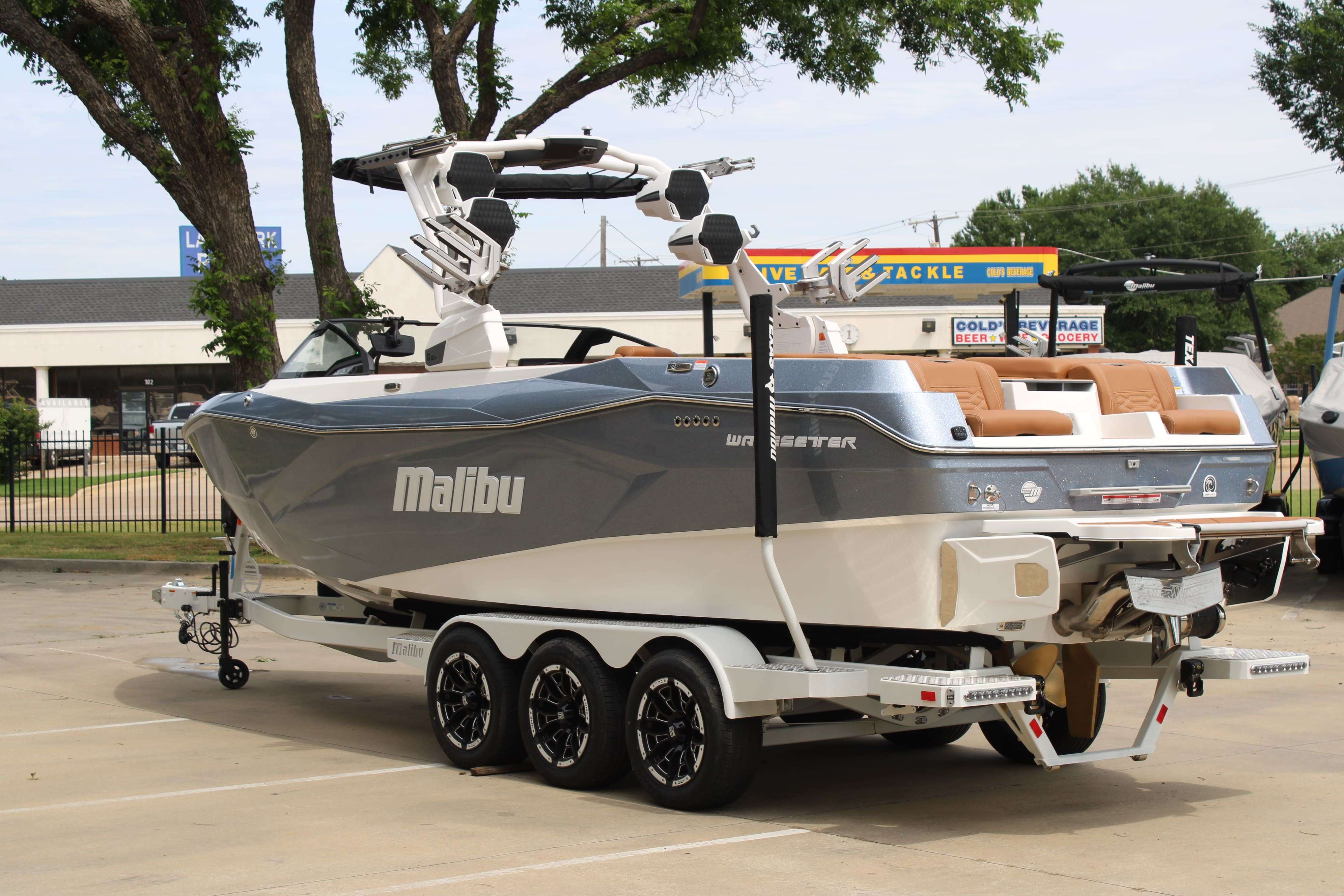 2025 Malibu Boats Wakesetter 26 LSV-6