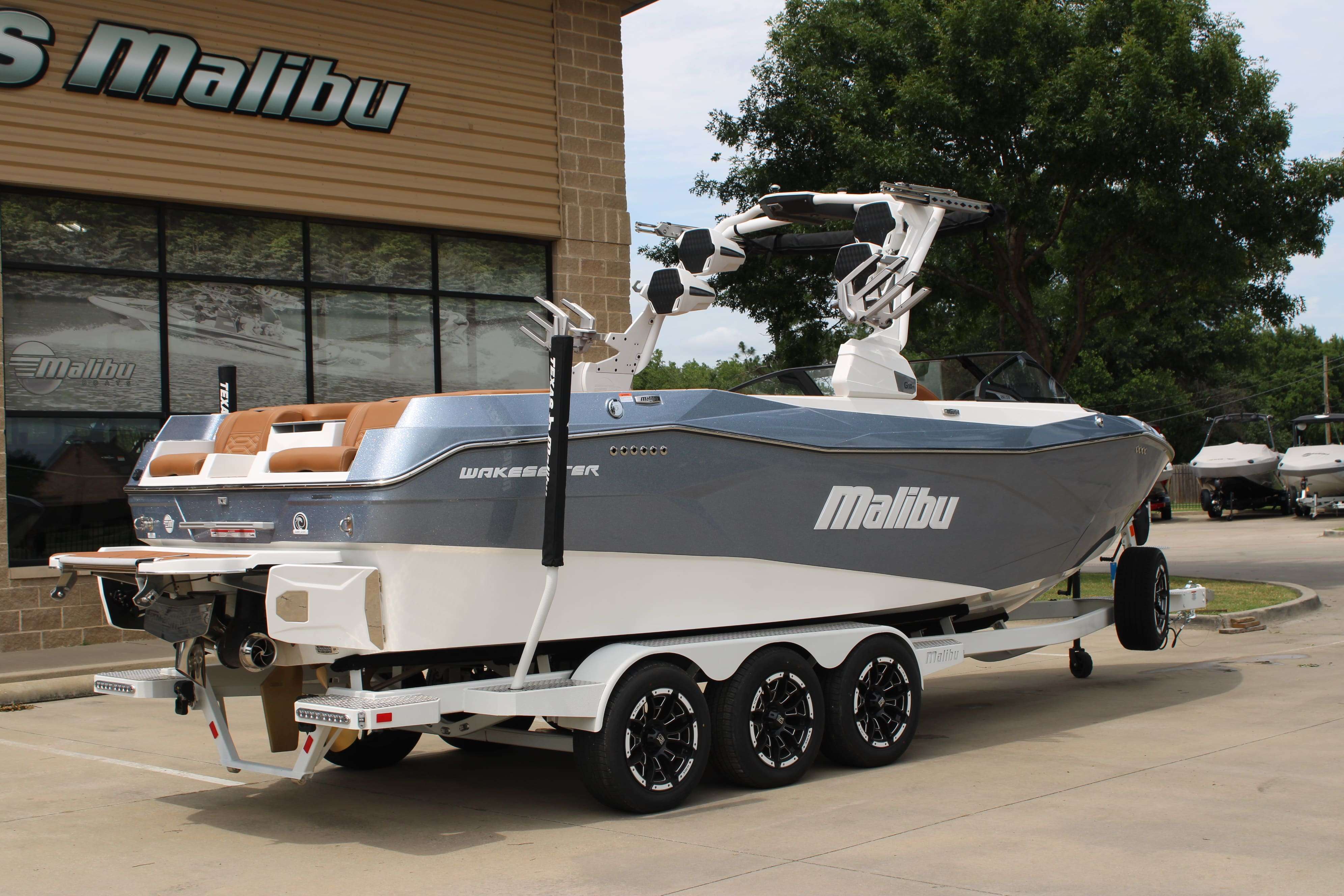 2025 Malibu Boats Wakesetter 26 LSV-8