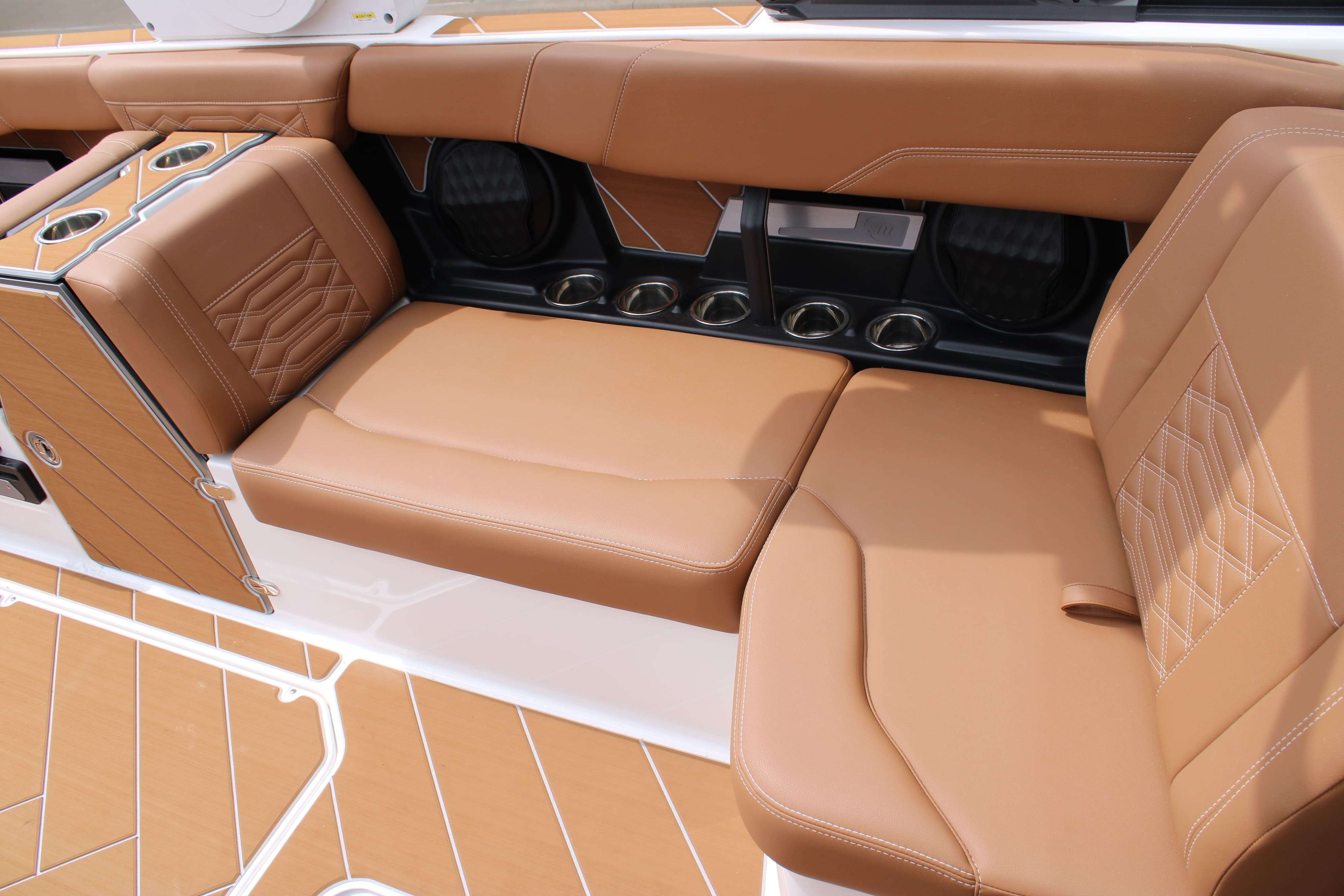 2025 Malibu Boats Wakesetter 26 LSV-16