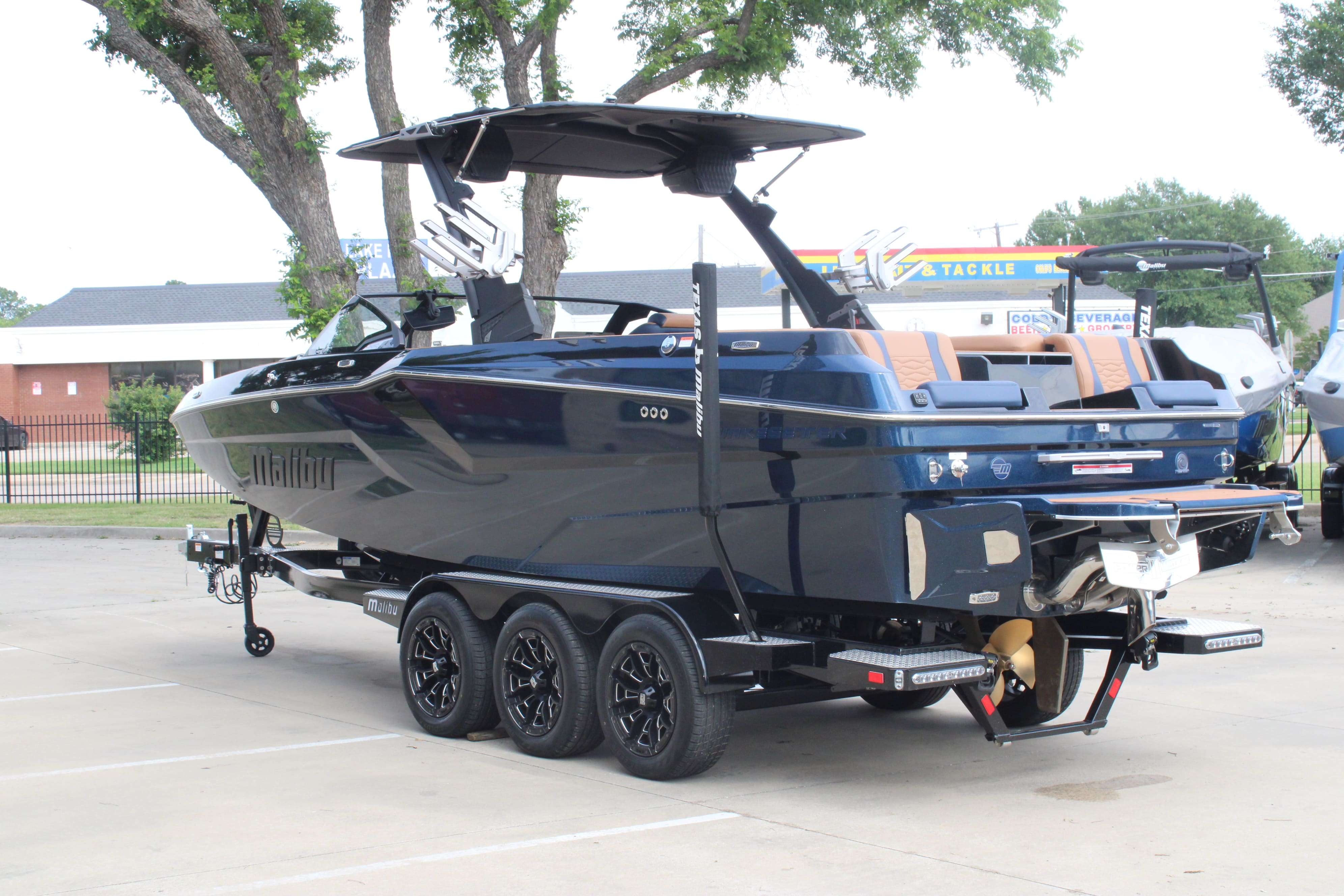 2025 Malibu Boats Wakesetter 24 MXZ-6