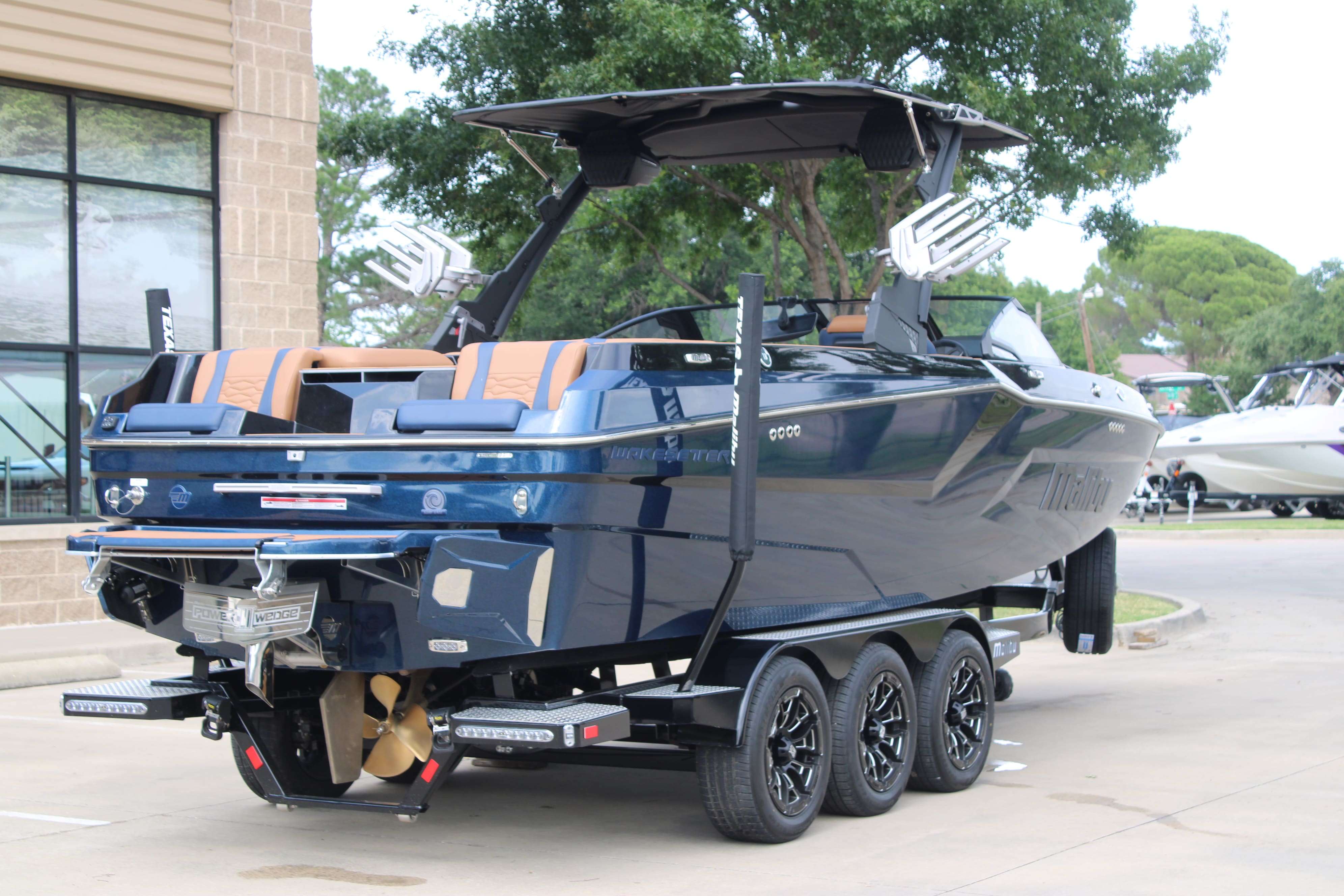 2025 Malibu Boats Wakesetter 24 MXZ-8