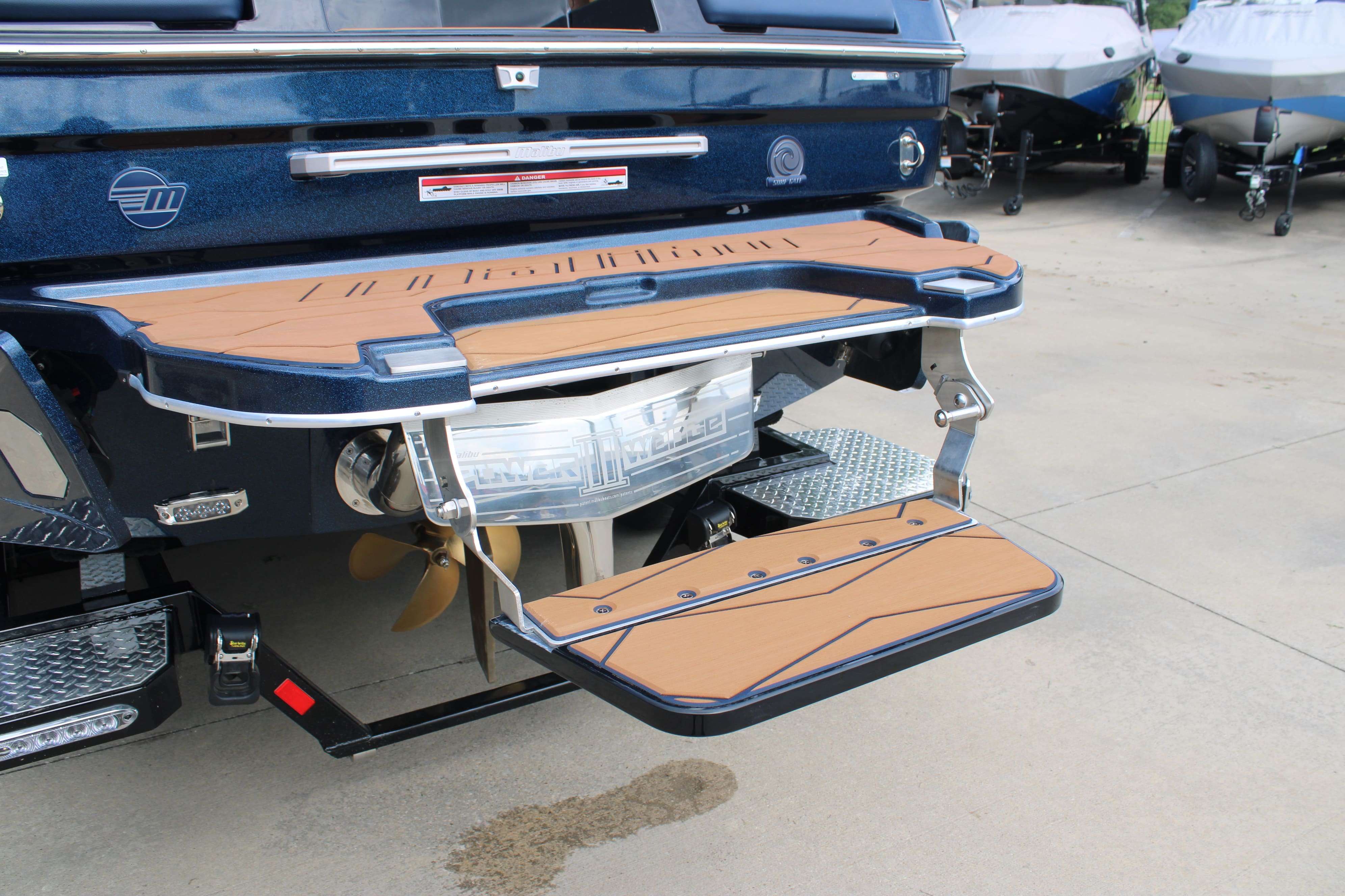 2025 Malibu Boats Wakesetter 24 MXZ-10
