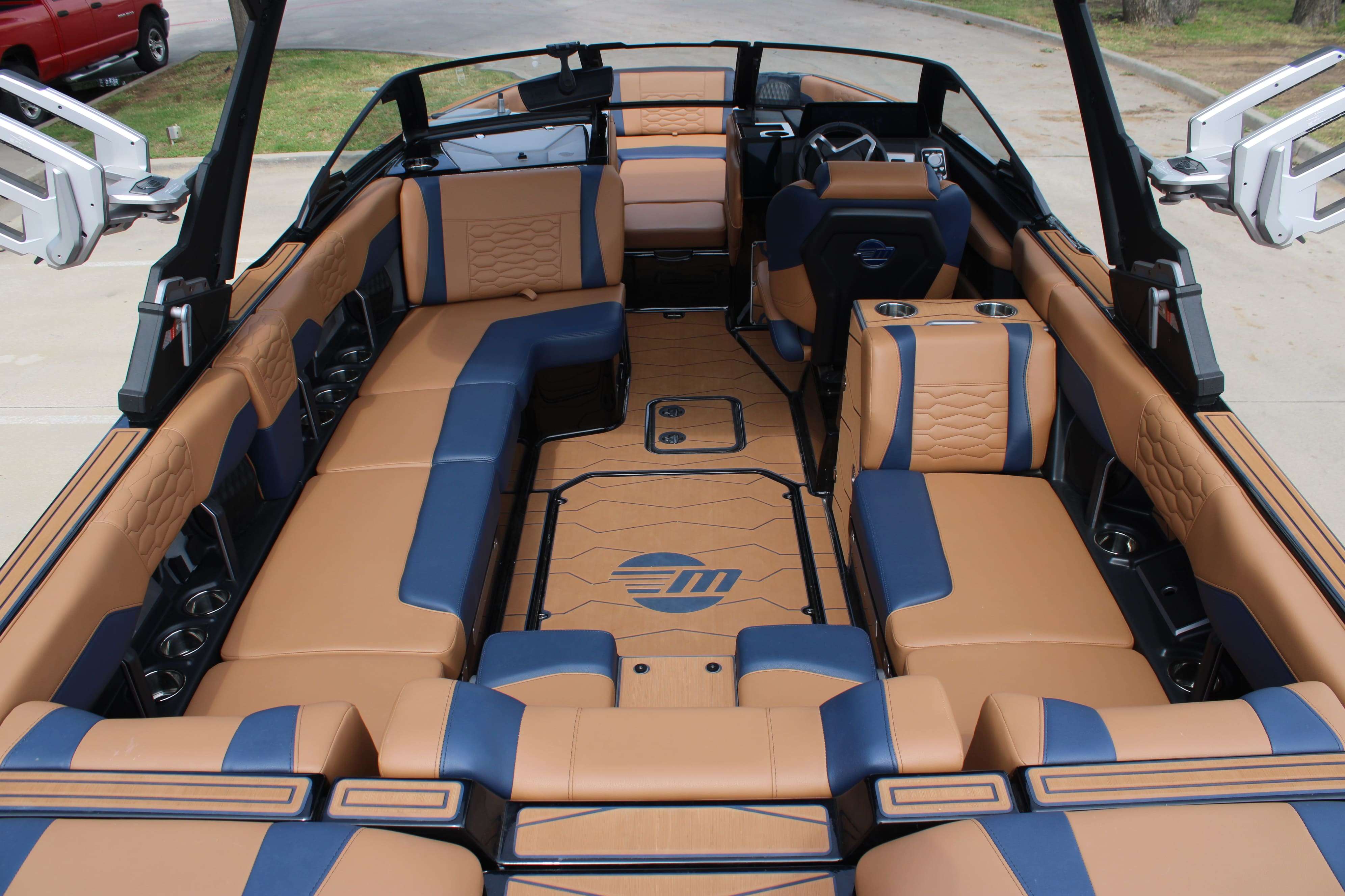 2025 Malibu Boats Wakesetter 24 MXZ-12