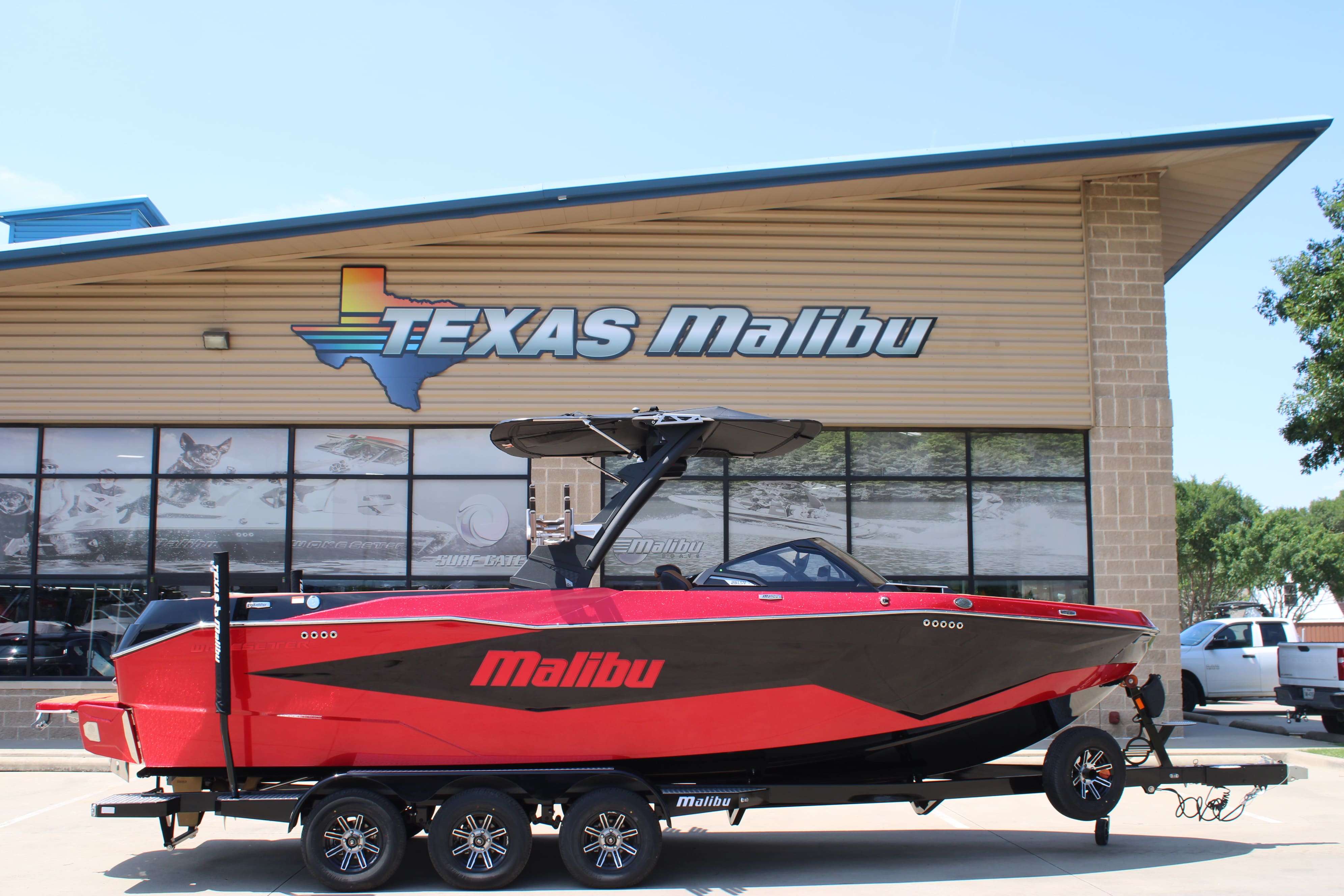 2025 Malibu Boats Wakesetter 25 LSV