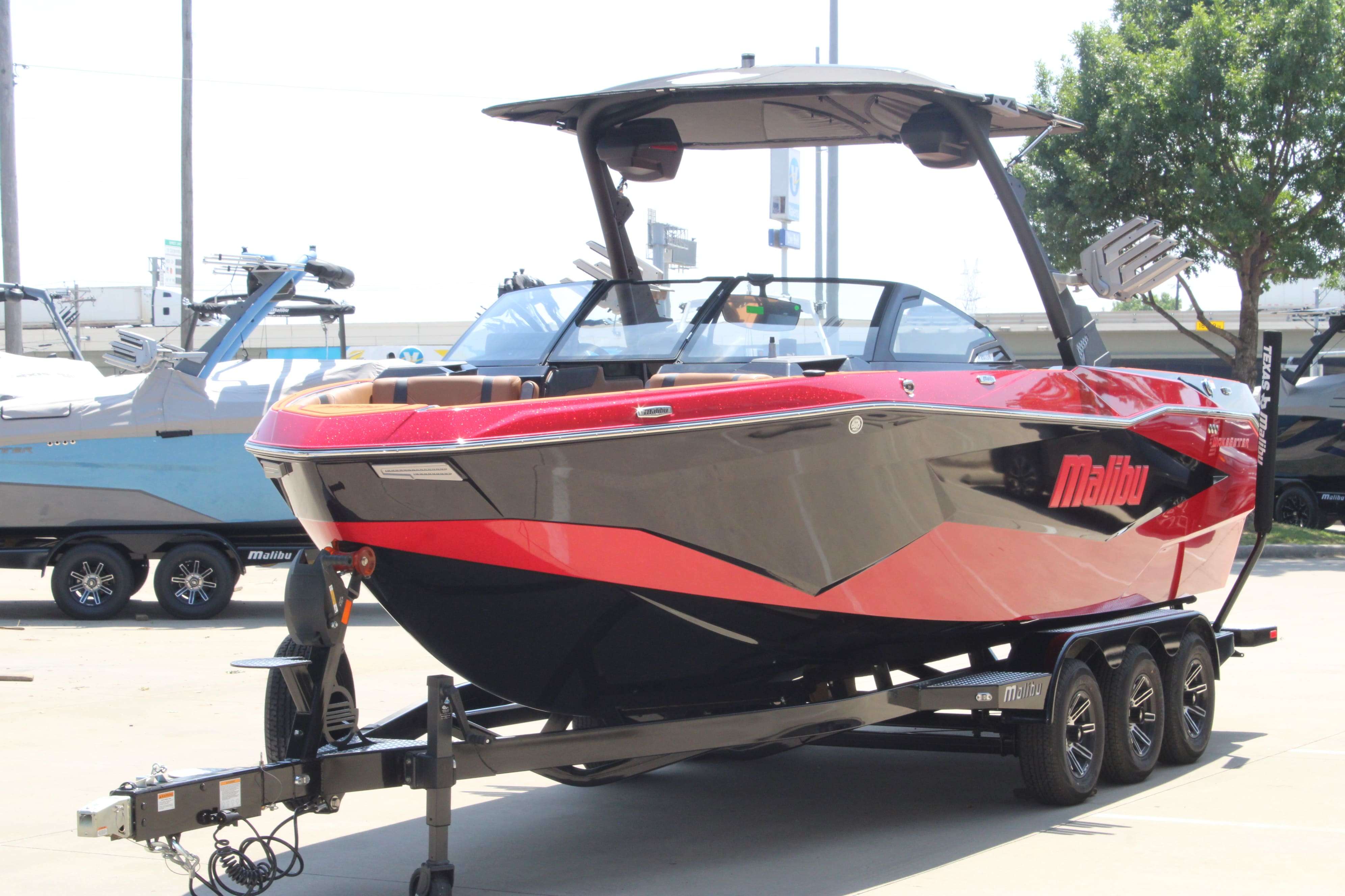 2025 Malibu Boats Wakesetter 25 LSV-4