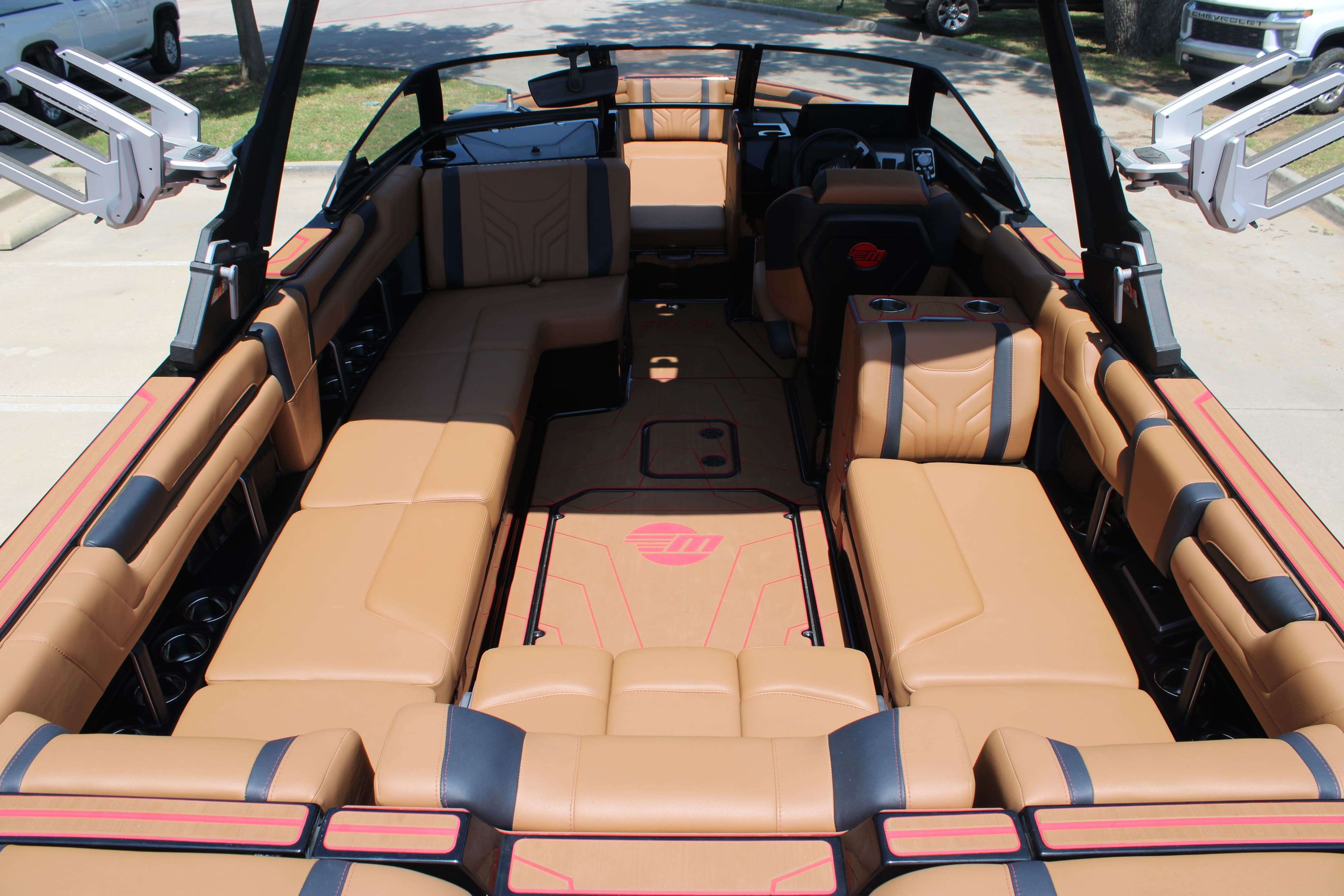 2025 Malibu Boats Wakesetter 25 LSV-12