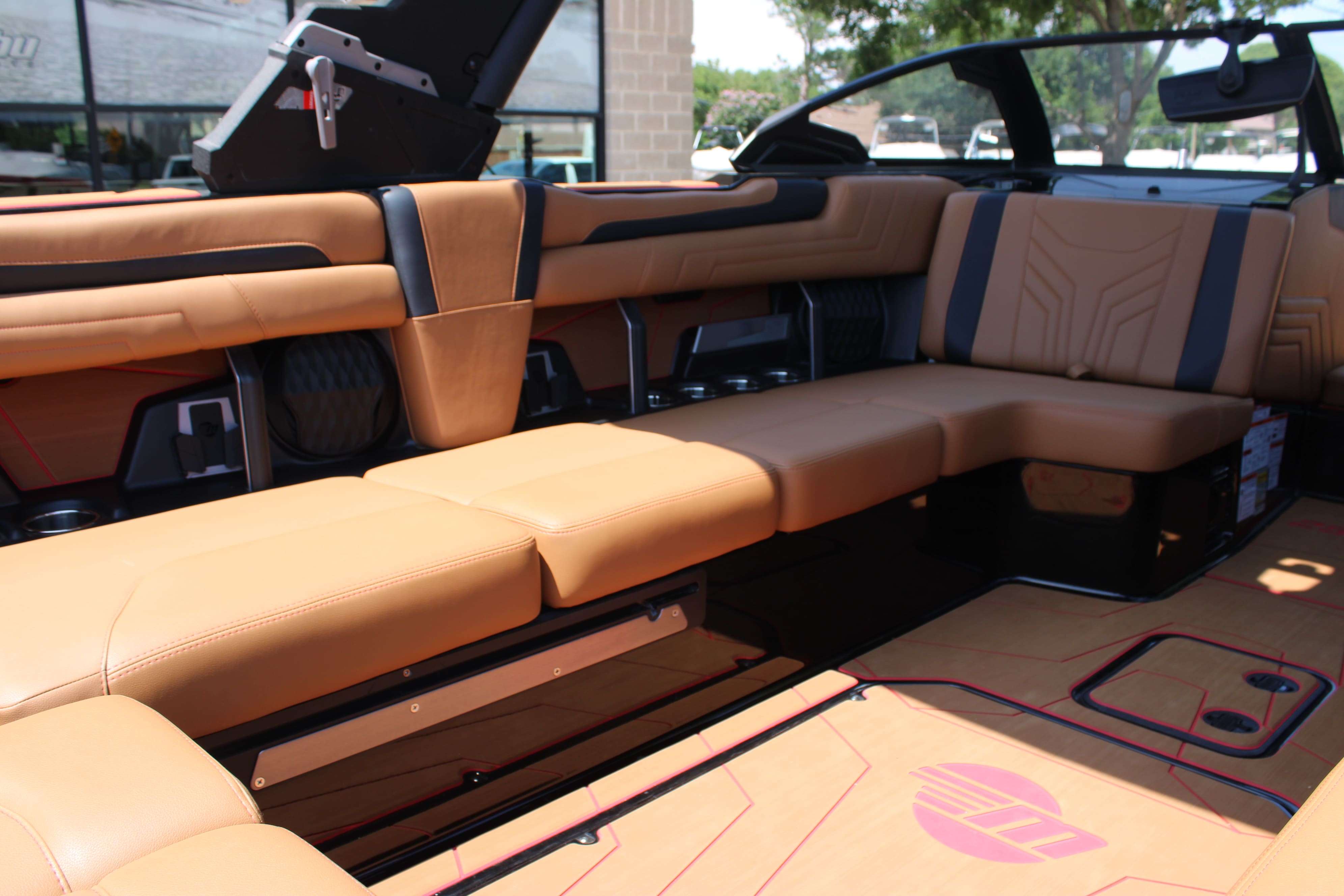 2025 Malibu Boats Wakesetter 25 LSV-17