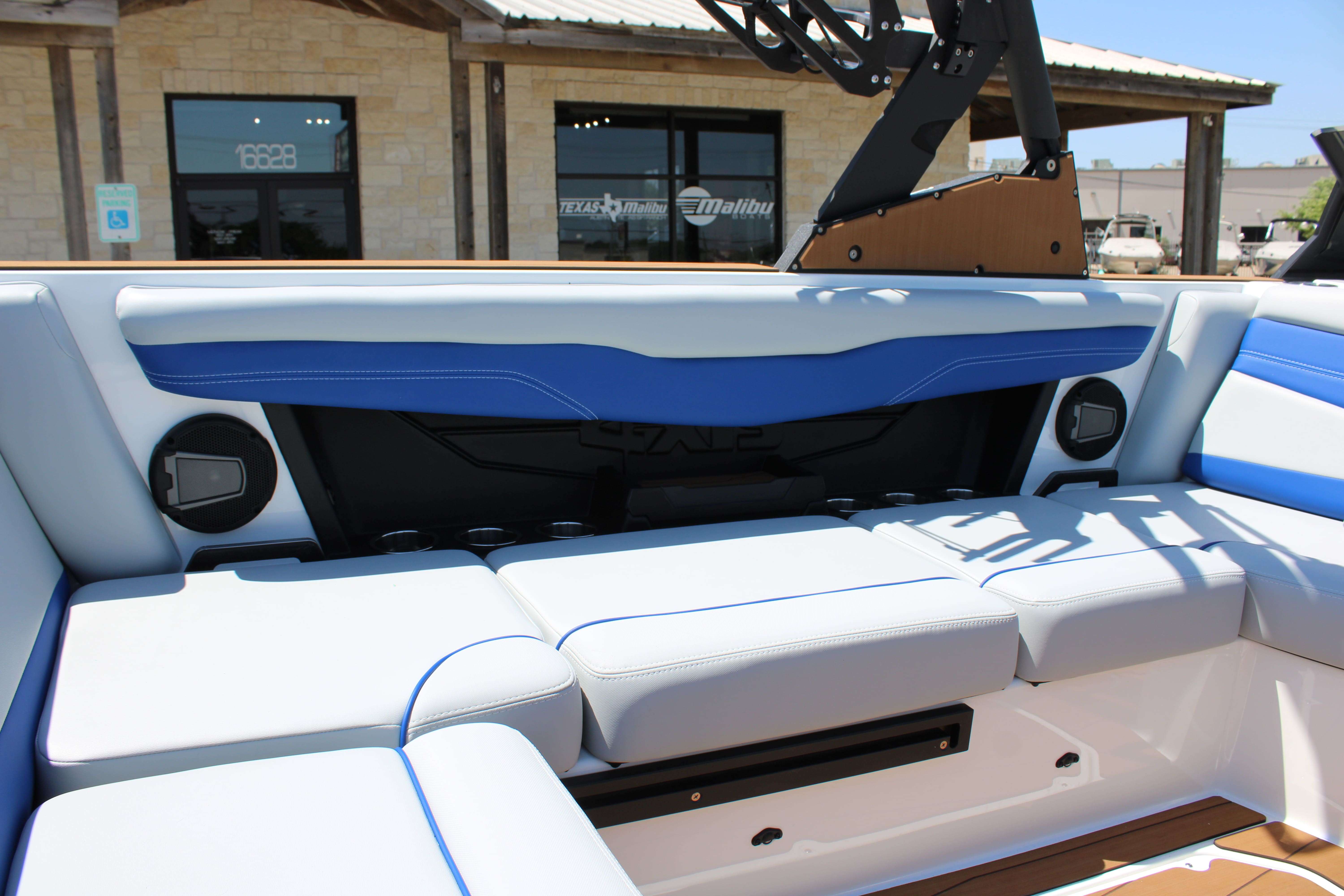 2025 Axis Wake Research Core Series T220-18