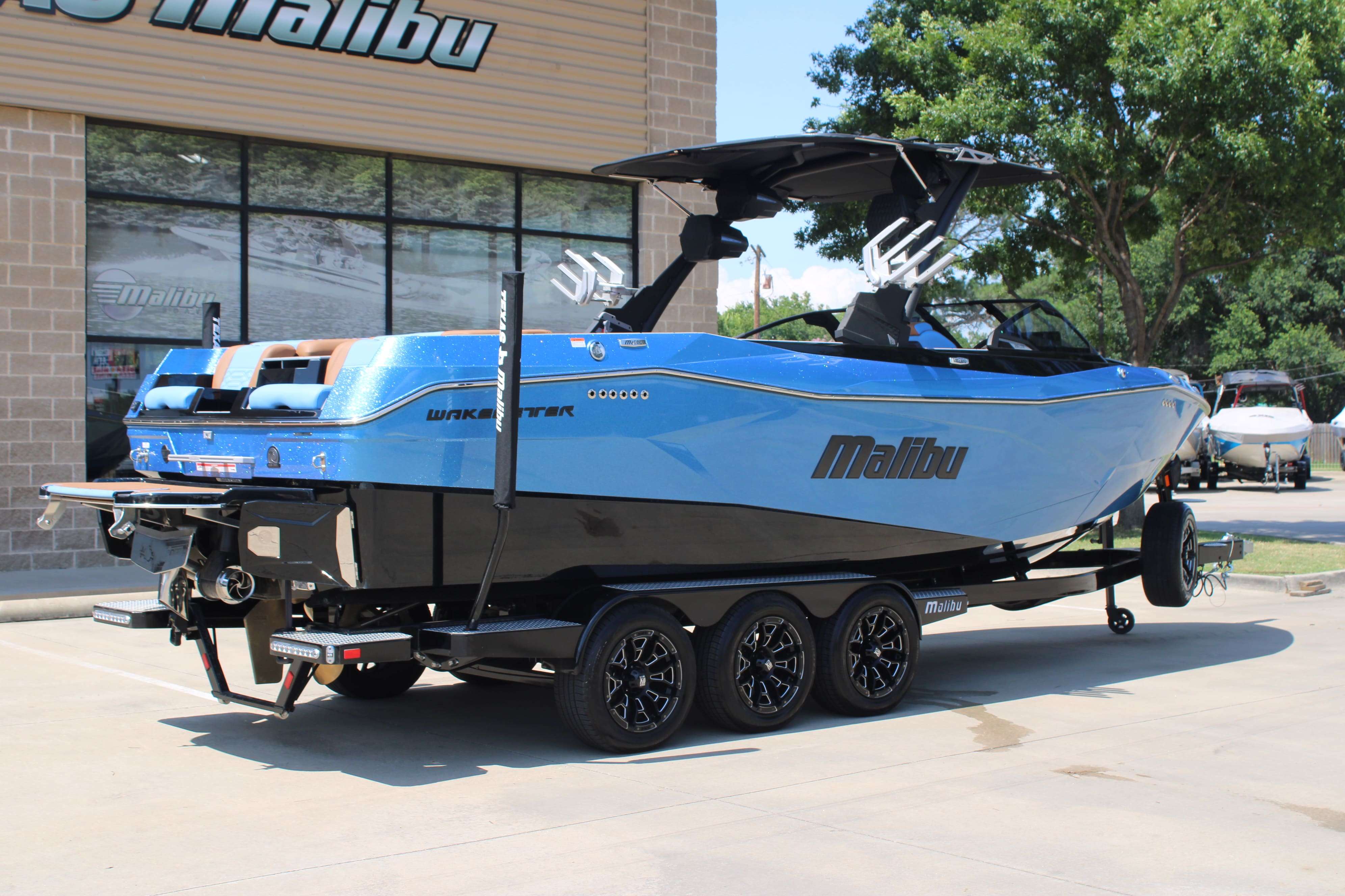 2025 Malibu Boats Wakesetter 26 LSV-9