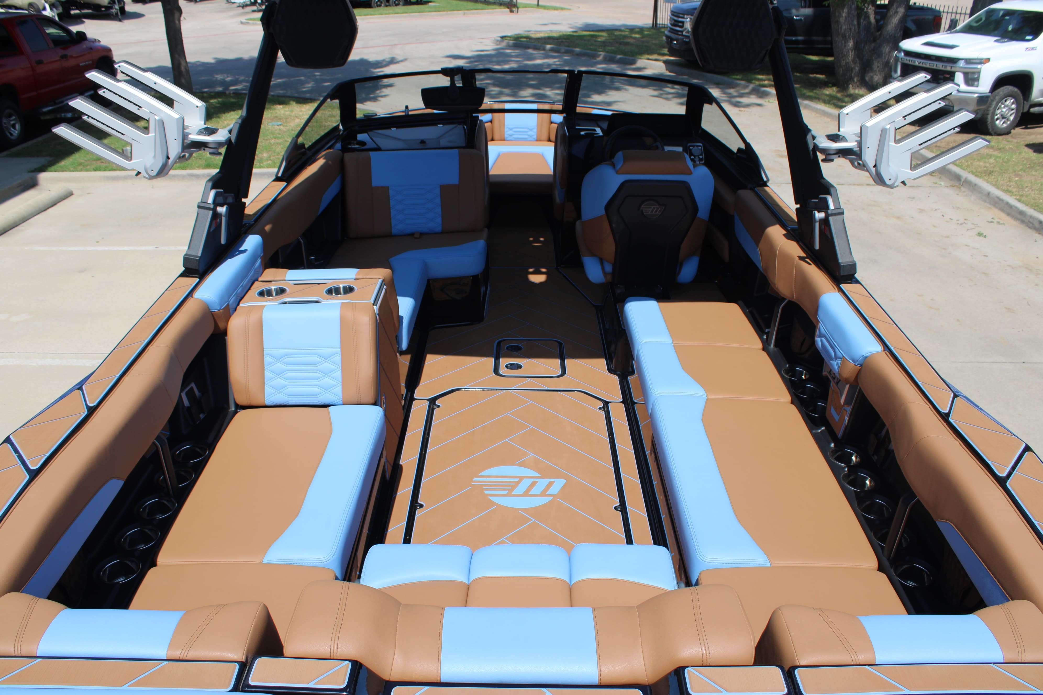 2025 Malibu Boats Wakesetter 26 LSV-12