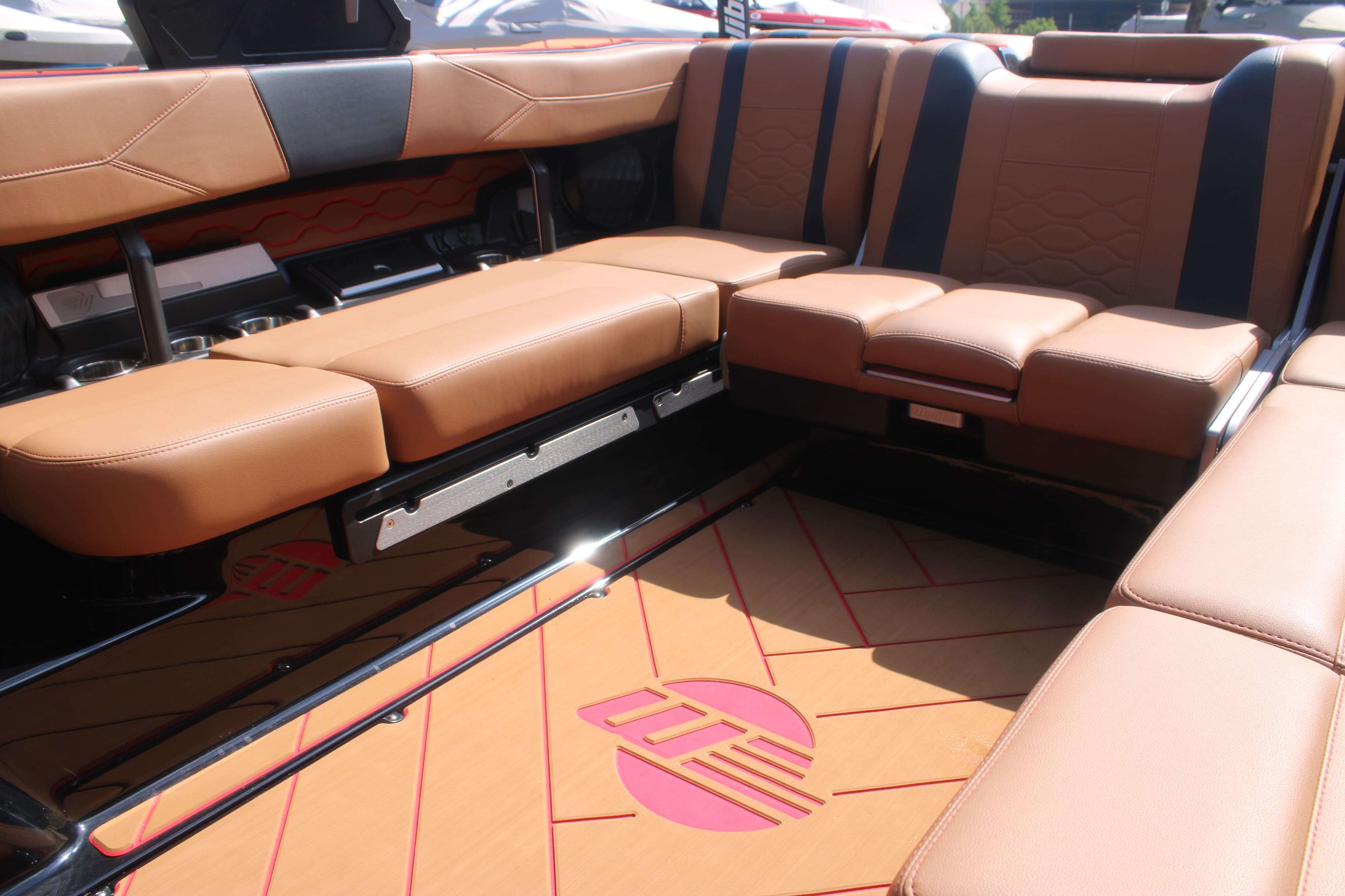 2025 Malibu Boats Wakesetter 23 LSV-14