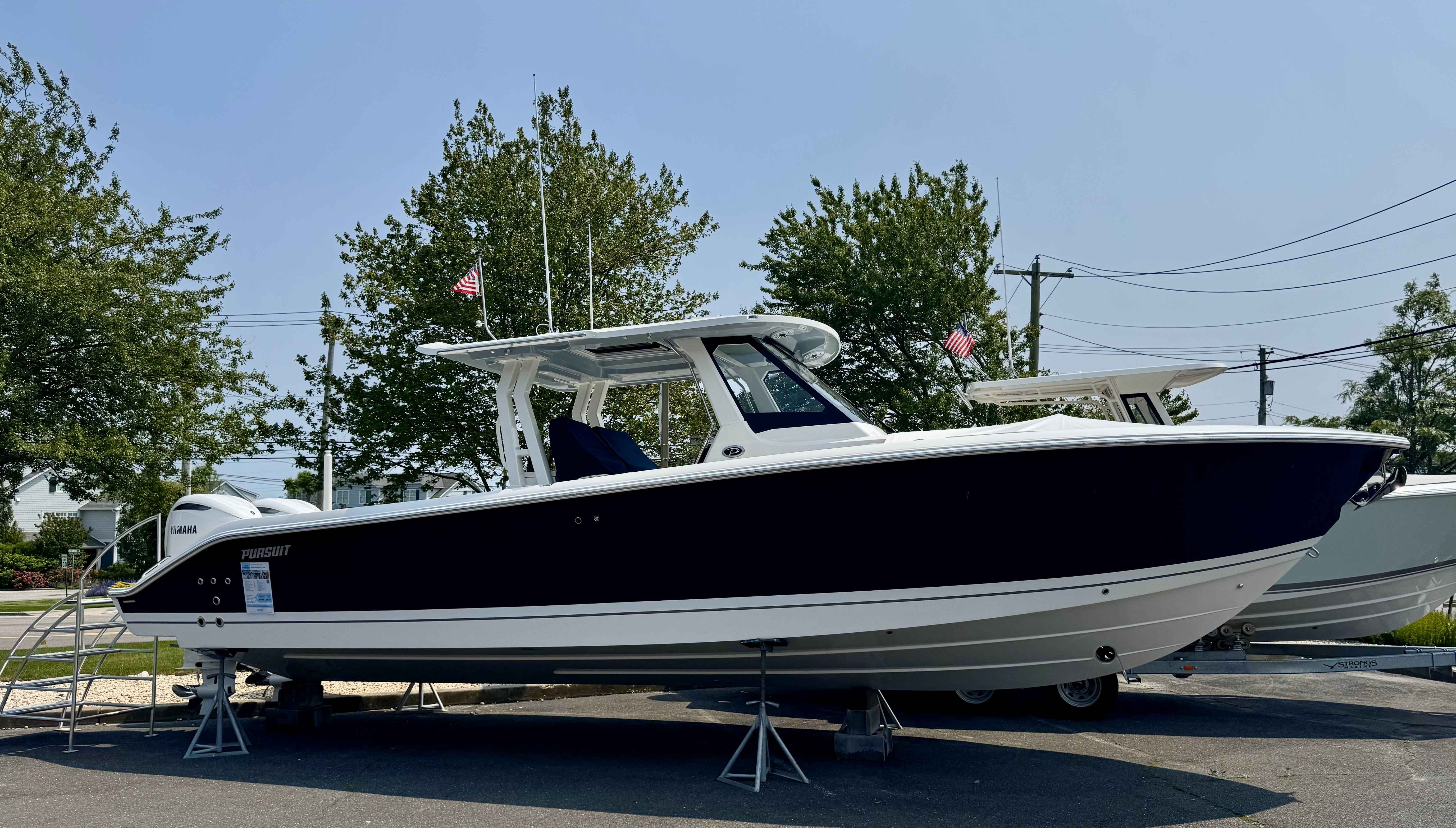 2025 Pursuit S 3280