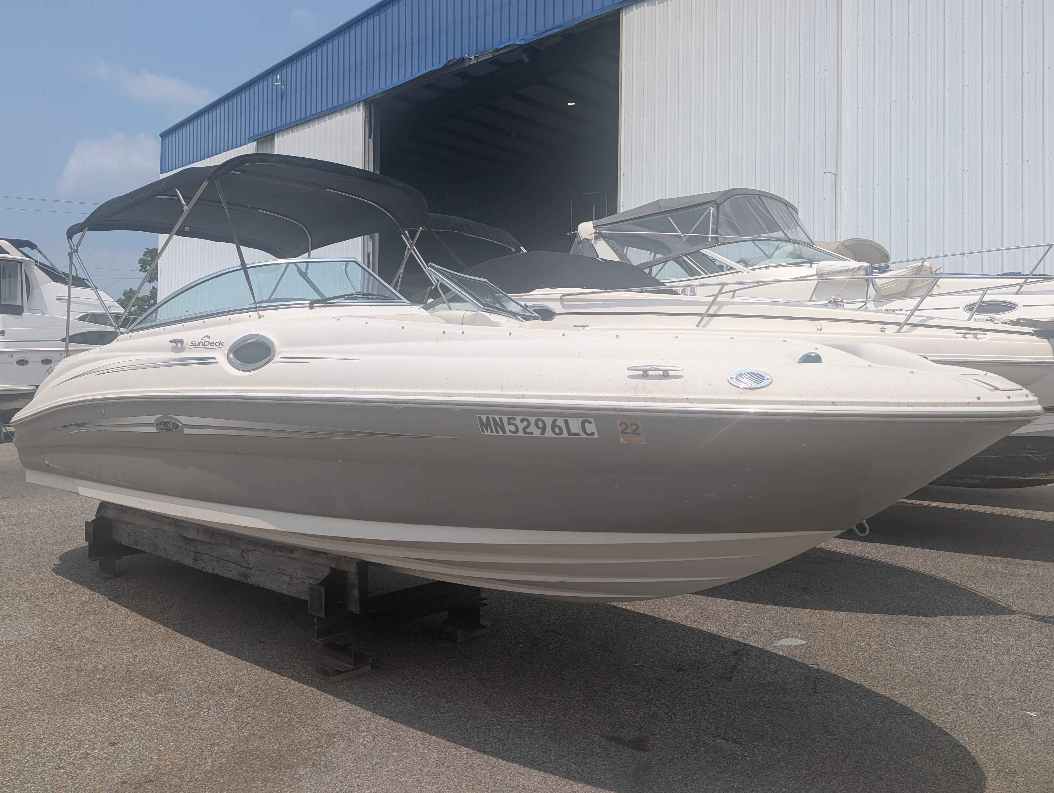 2008 Sea Ray 240 SUNDECK