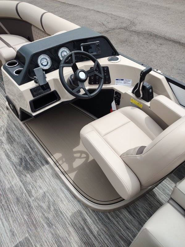 2025 Crest Classic 220 SLRC-8
