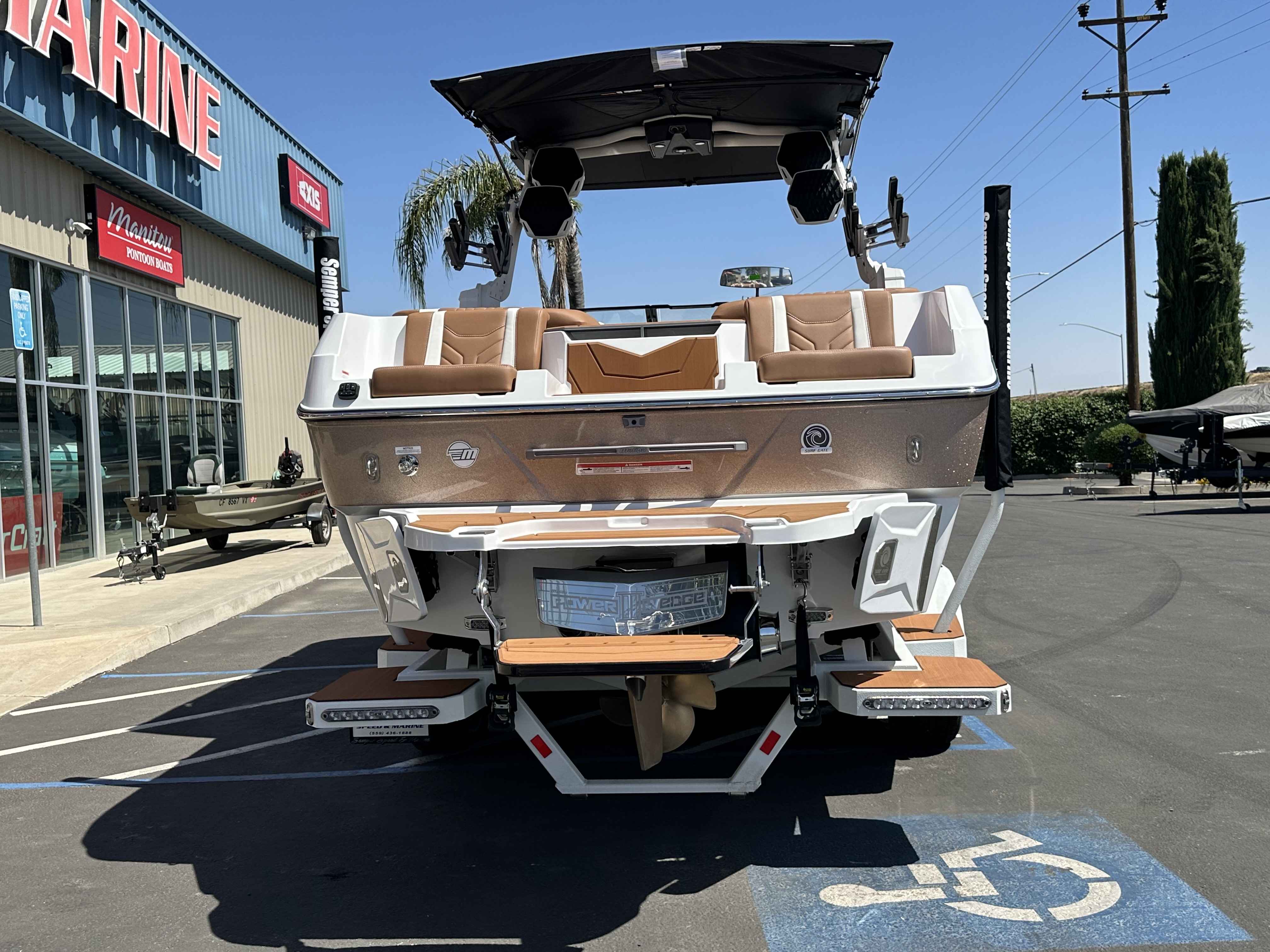 2025 Malibu 25 LSV-5