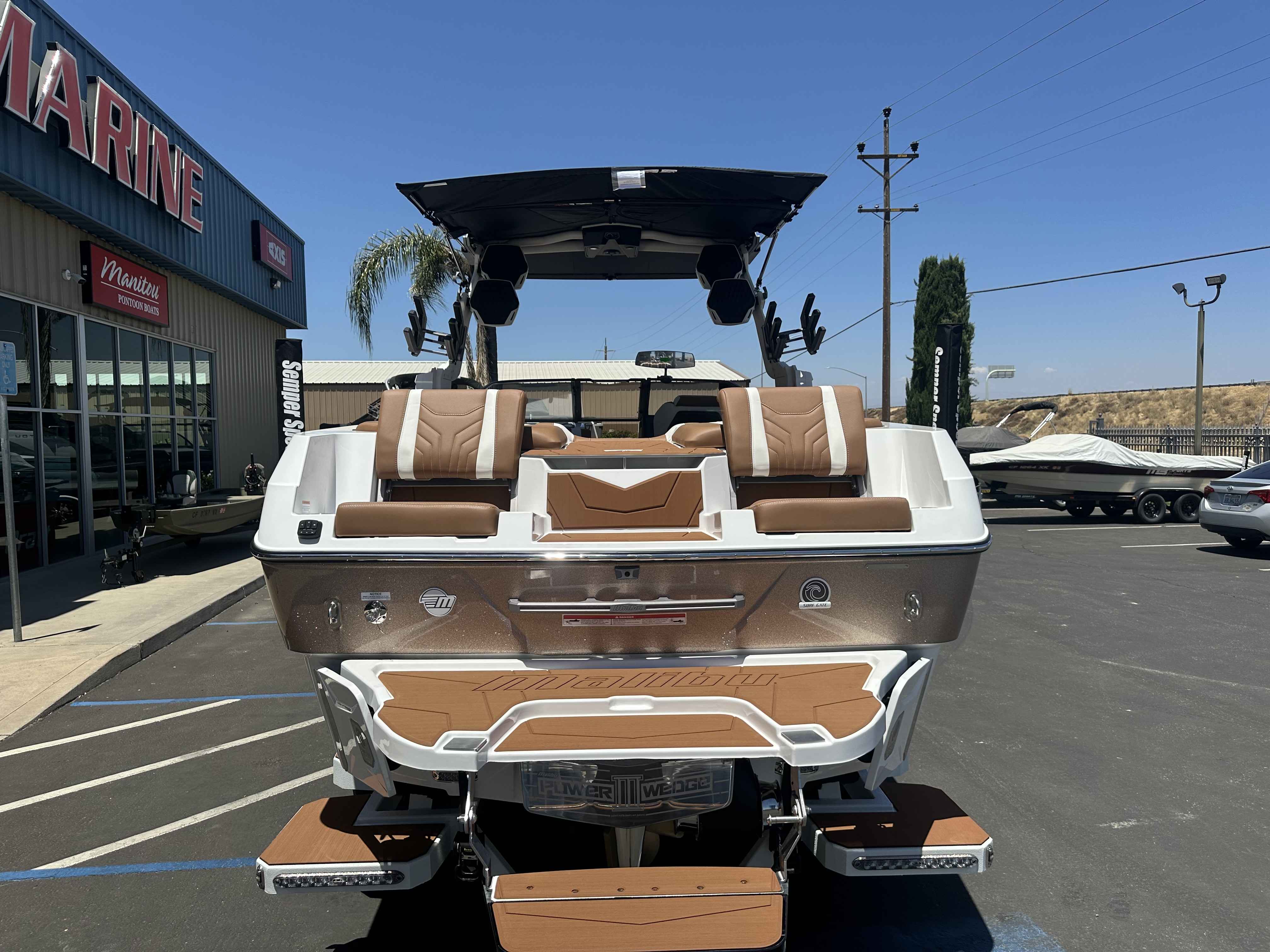 2025 Malibu 25 LSV-7
