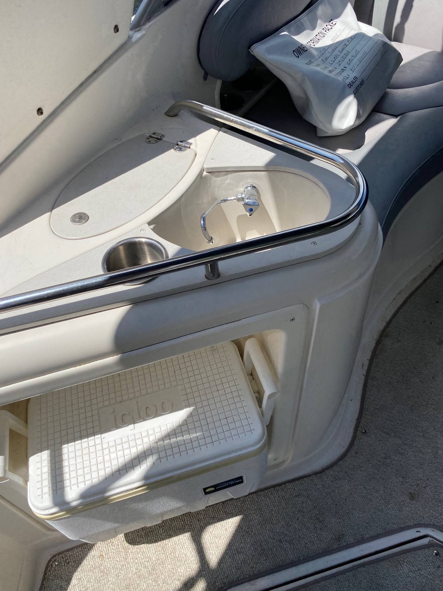 2004 Monterey 270 Cruiser-12