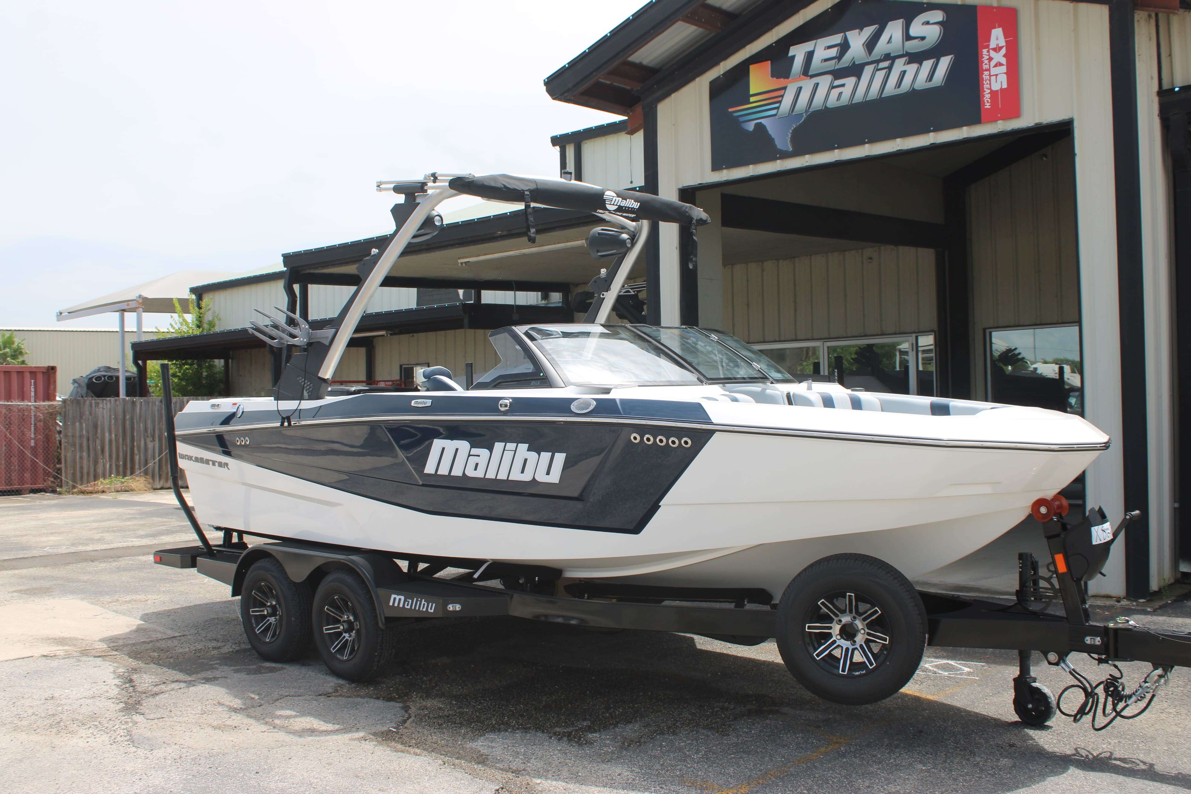 2025 Malibu Boats Wakesetter 21 LX-2
