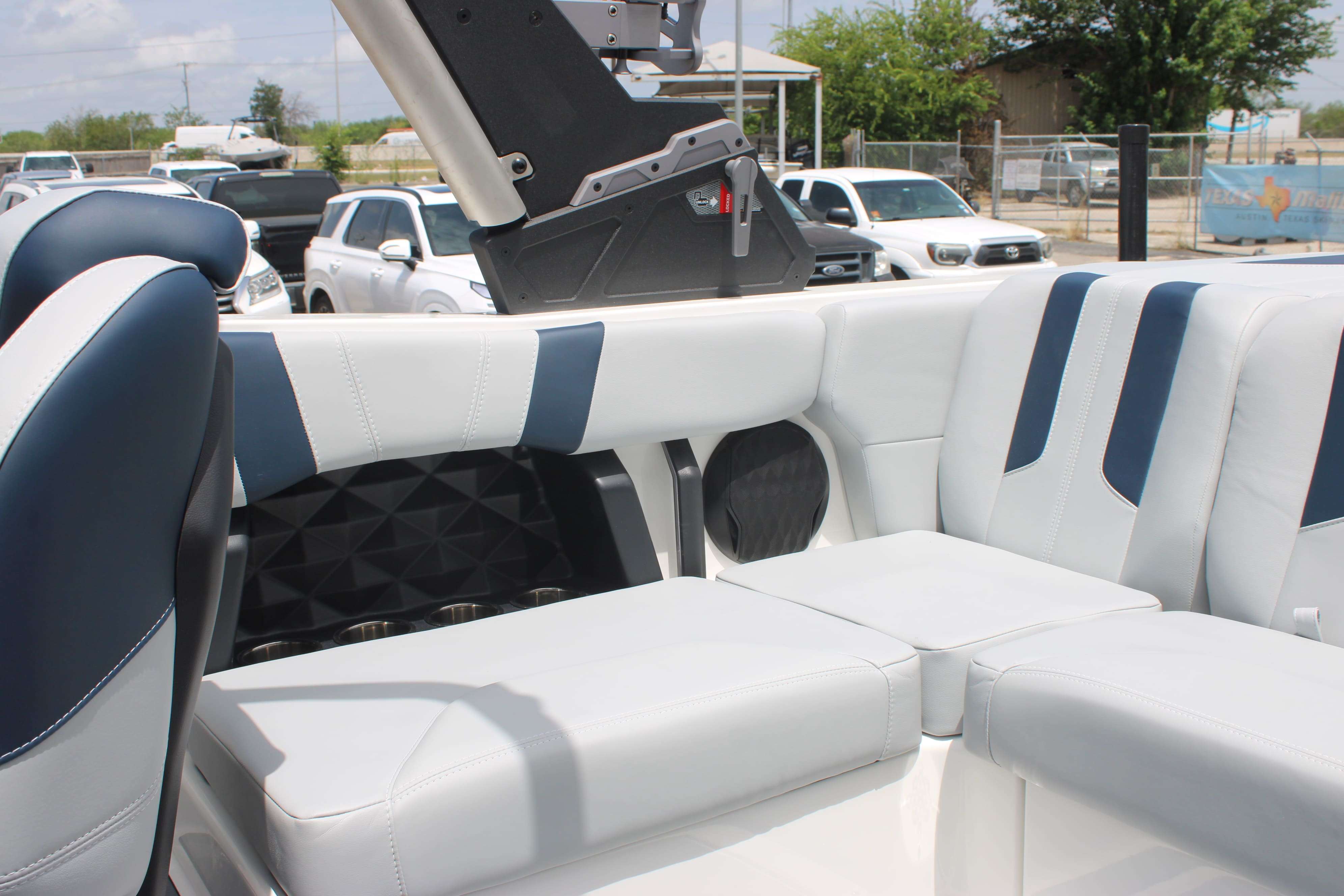 2025 Malibu Boats Wakesetter 21 LX-16