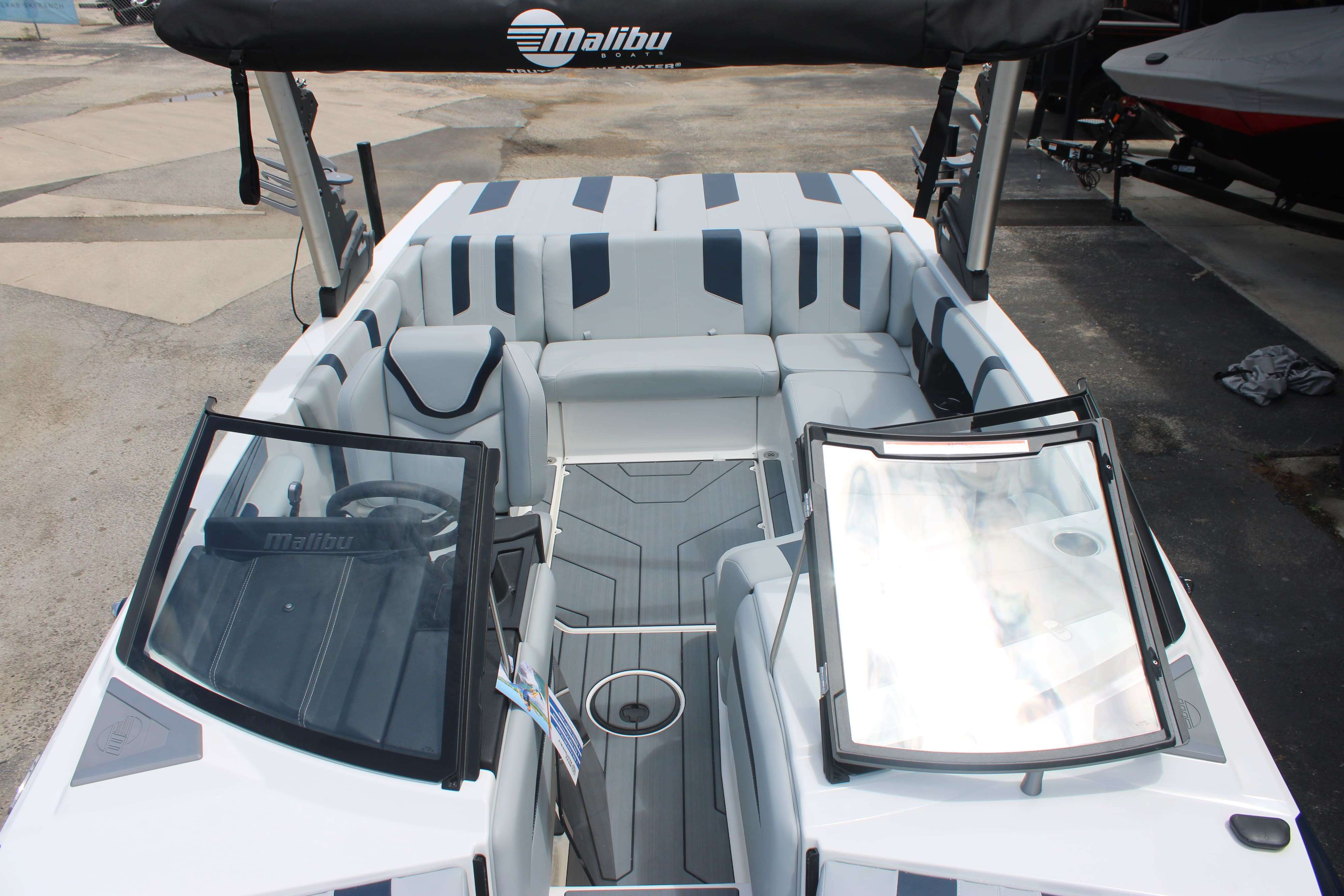 2025 Malibu Boats Wakesetter 21 LX-20