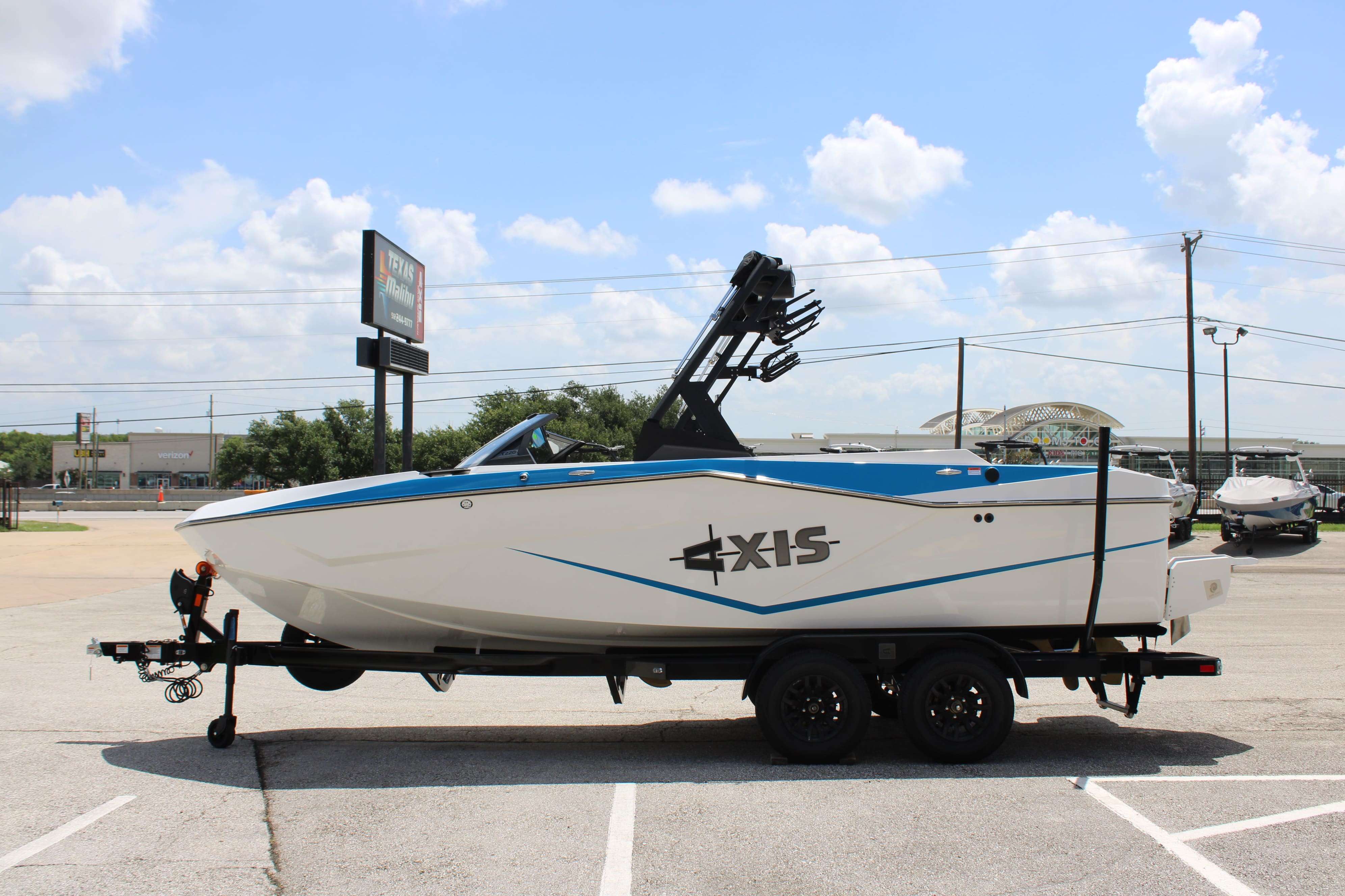 2025 Axis Wake Research Core Series T220-5
