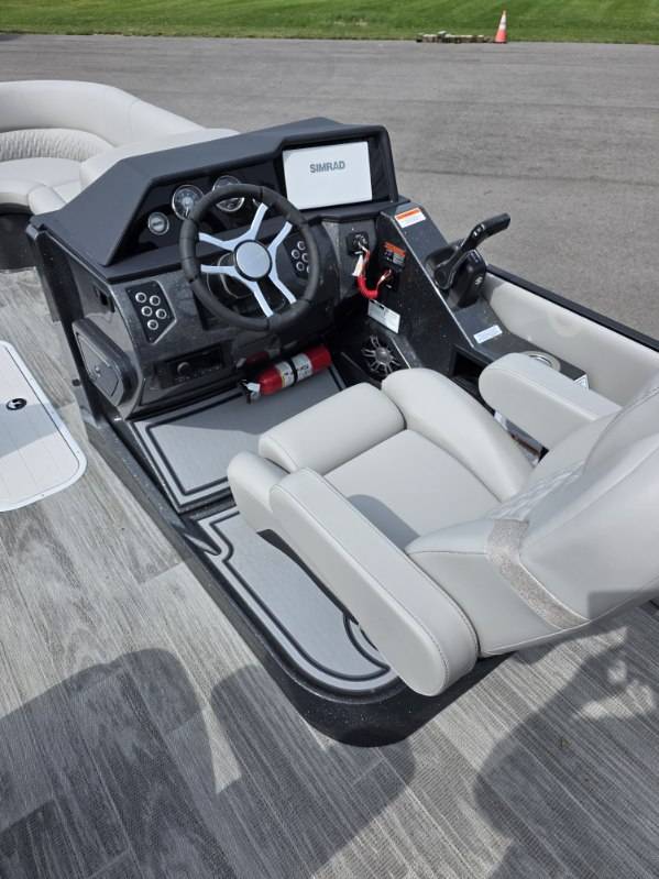 2025 Crest Caribbean 230 SLS-4