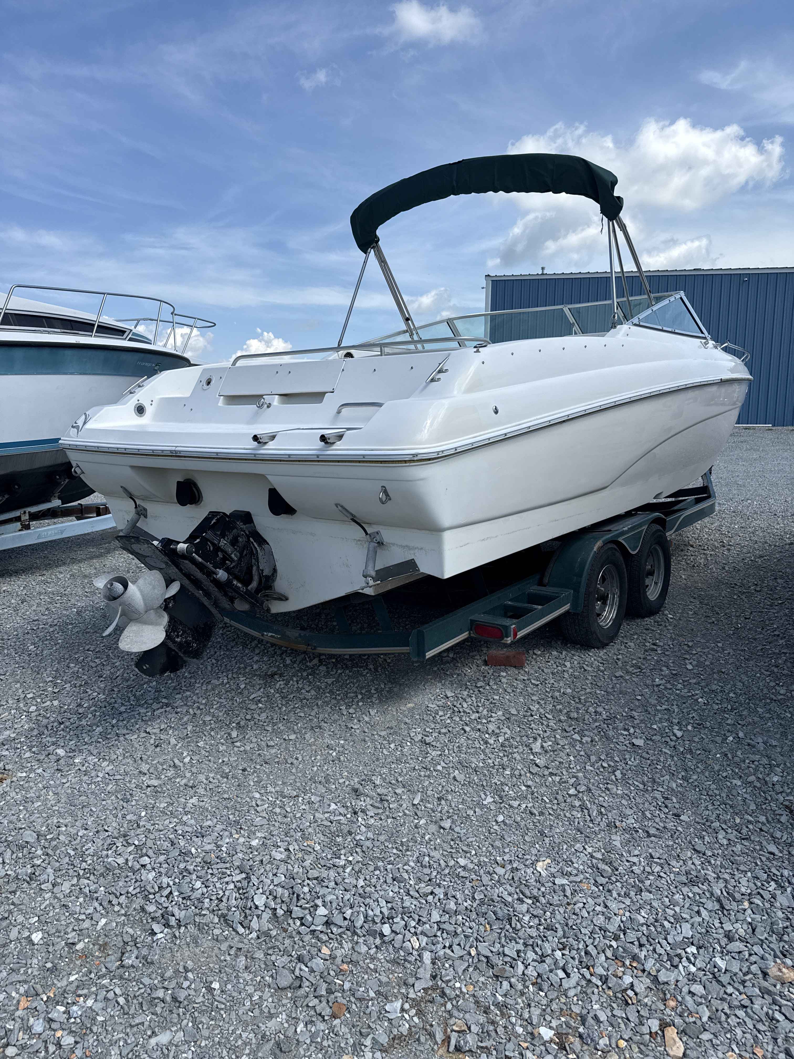 1998 Rinker 272 (Cuddy)-4