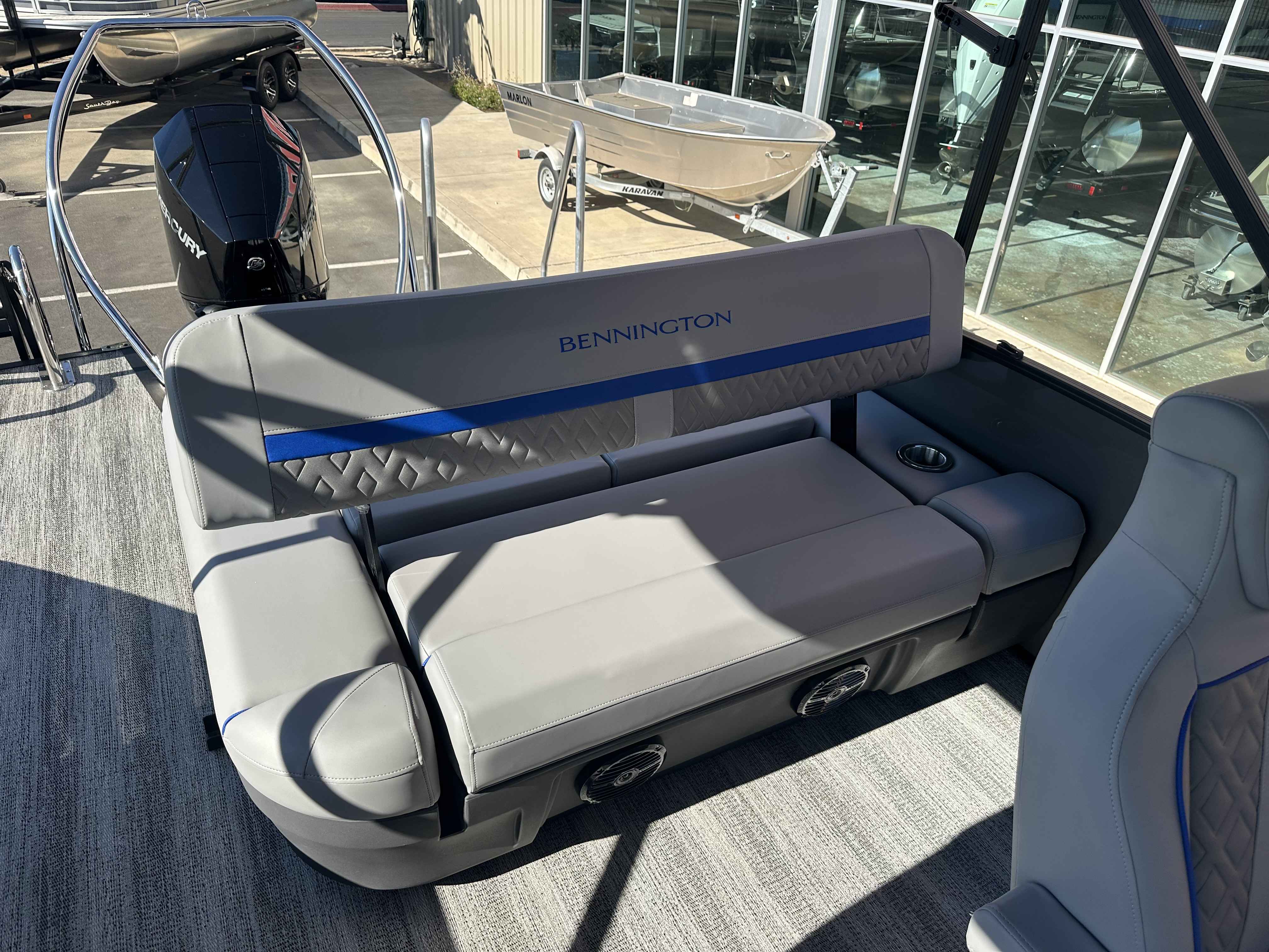 2025 Bennington 24 MSB-6