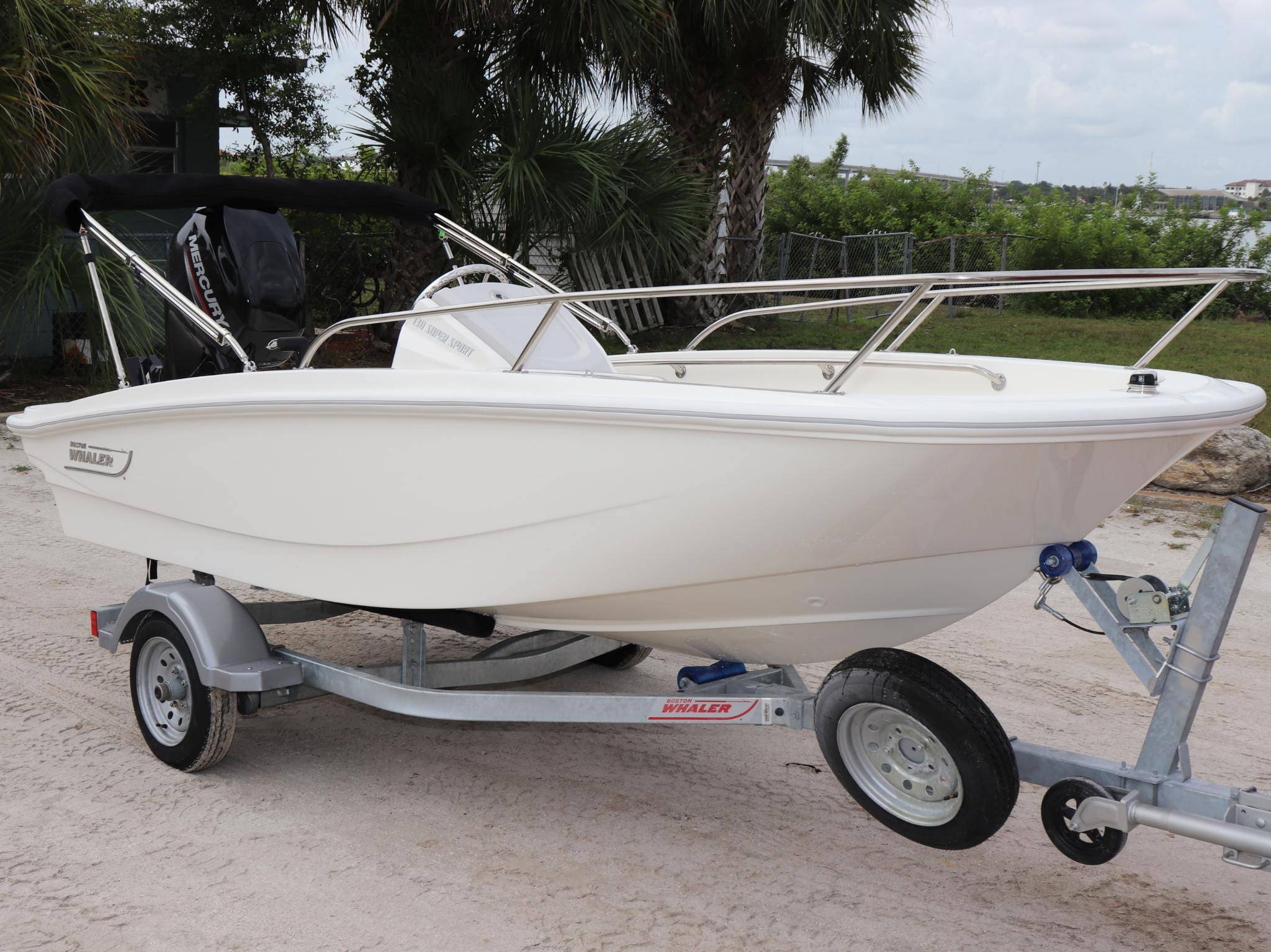 2025 Boston Whaler 13SPT