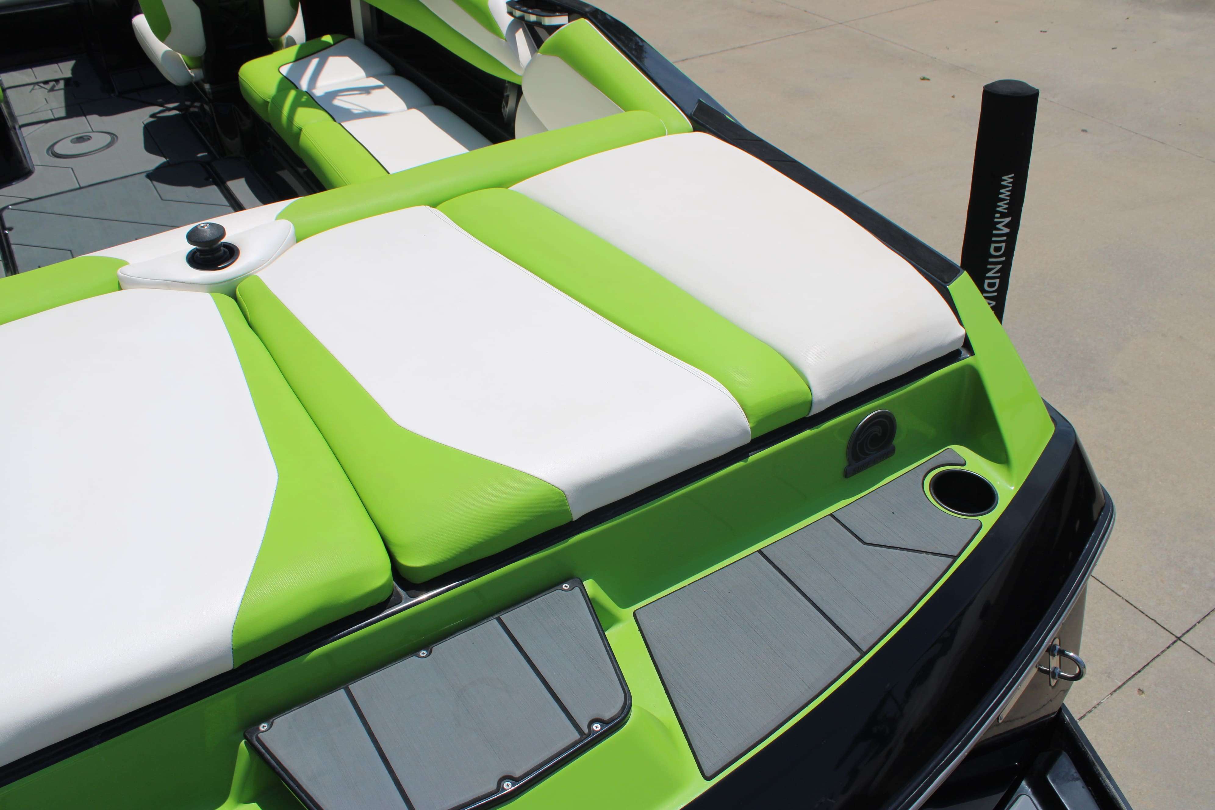 2020 Axis Wake Research Core Series A24-10
