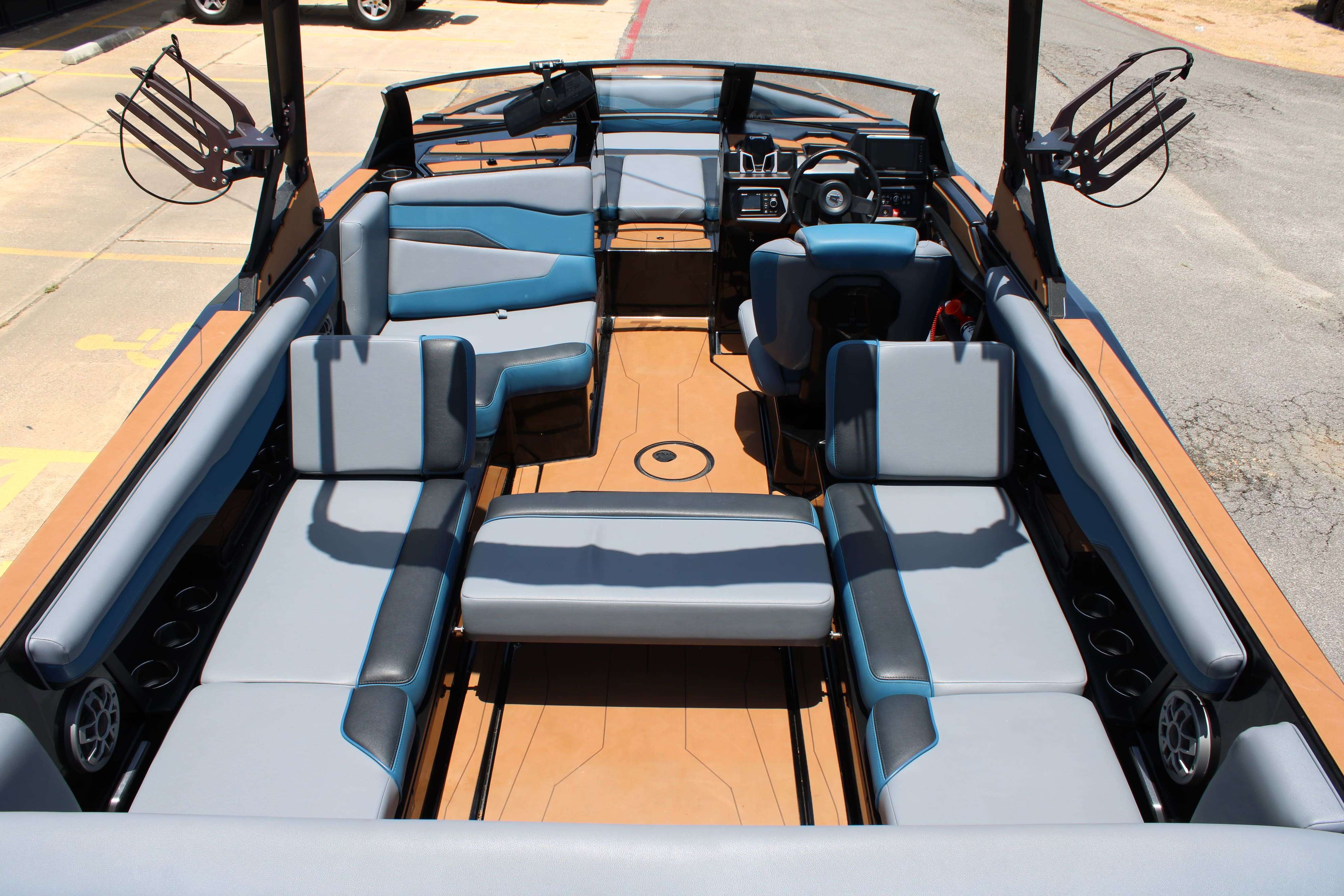 2023 Axis Wake Research Core Series T235-12